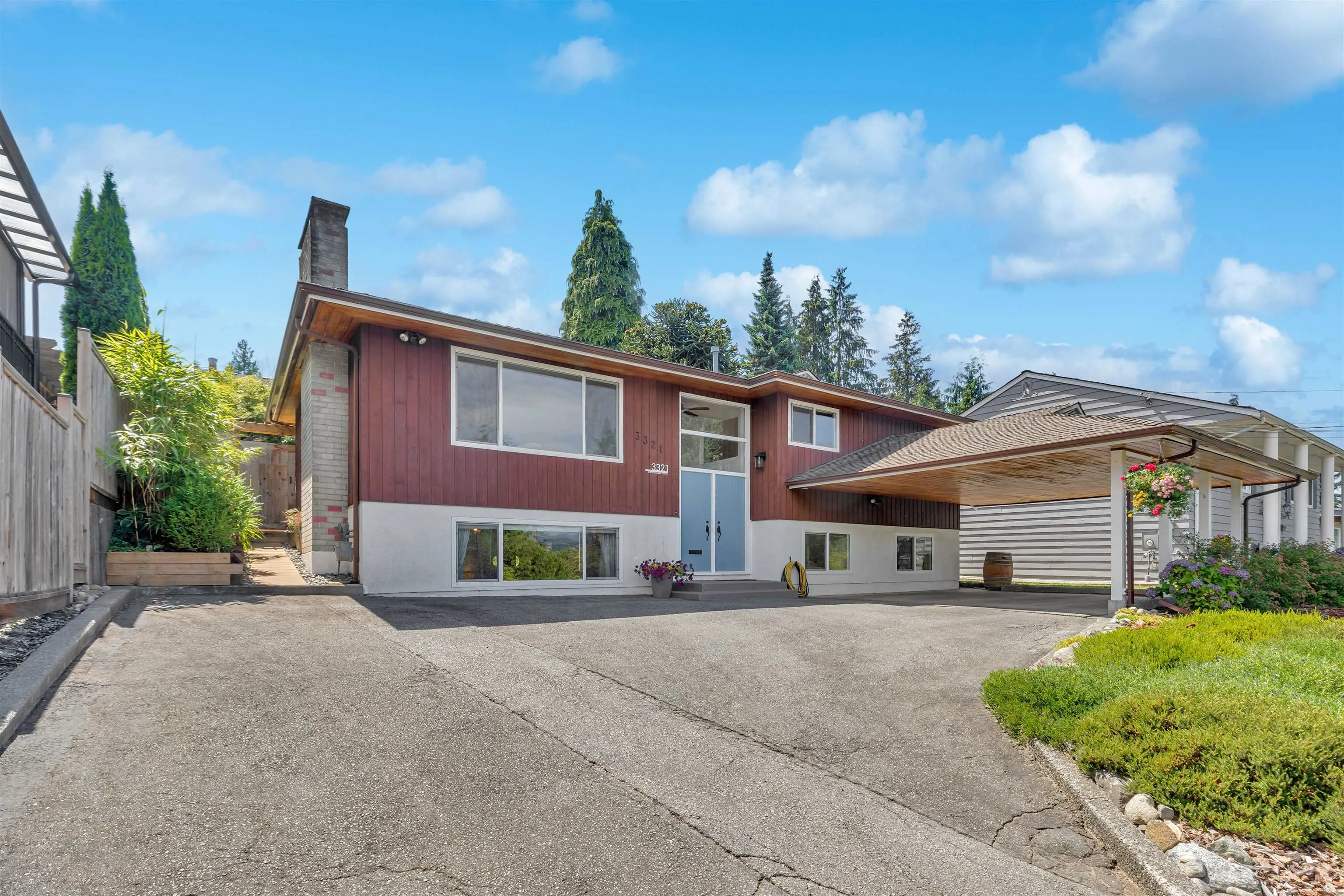 3321 Viewmount Drive