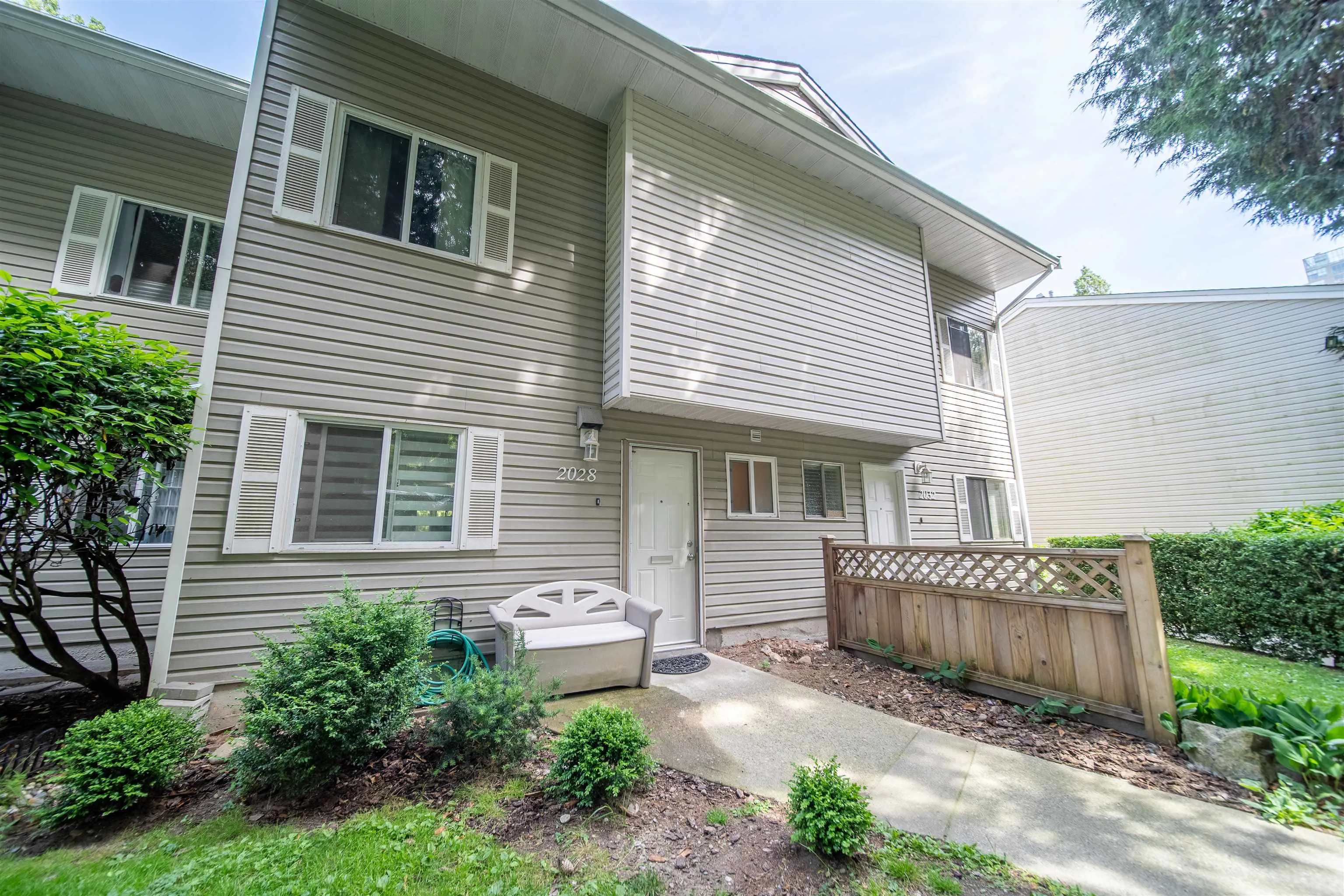 2028 Springer Avenue