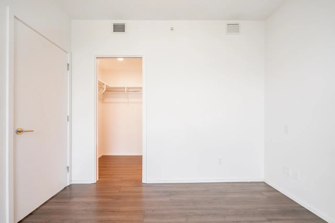2111 3809 Evergreen Place