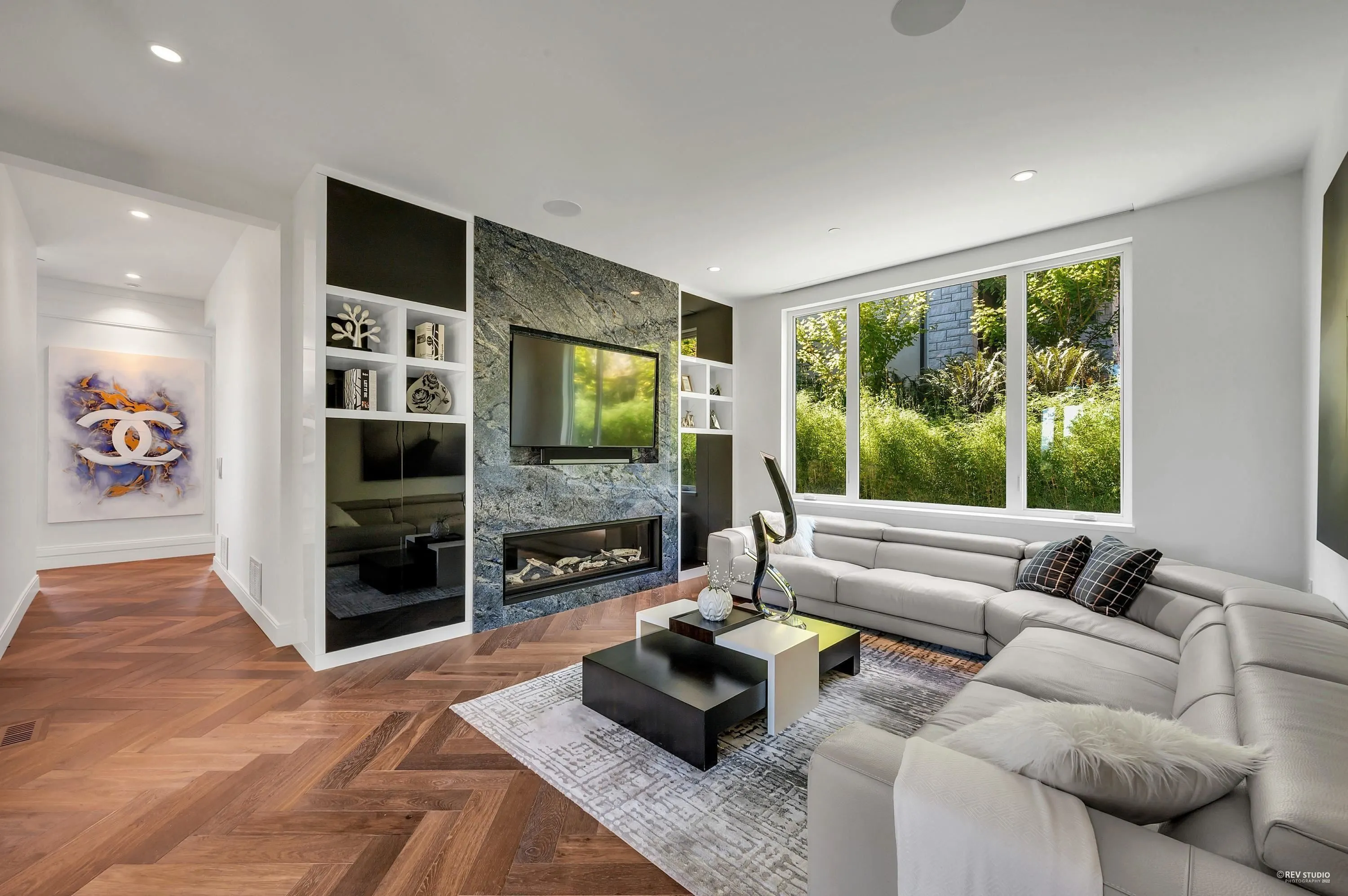 2121 Union Court
