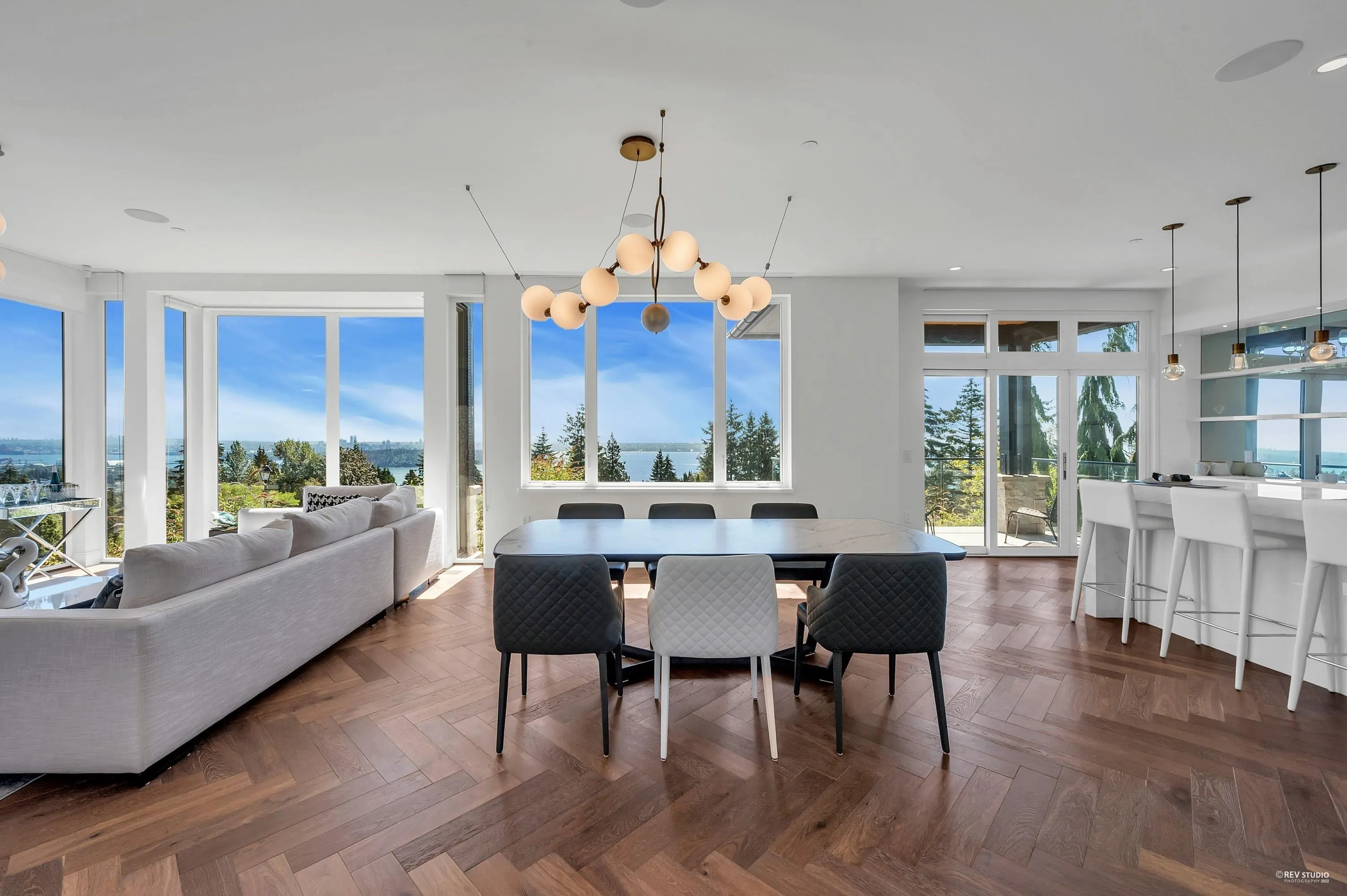 2121 Union Court