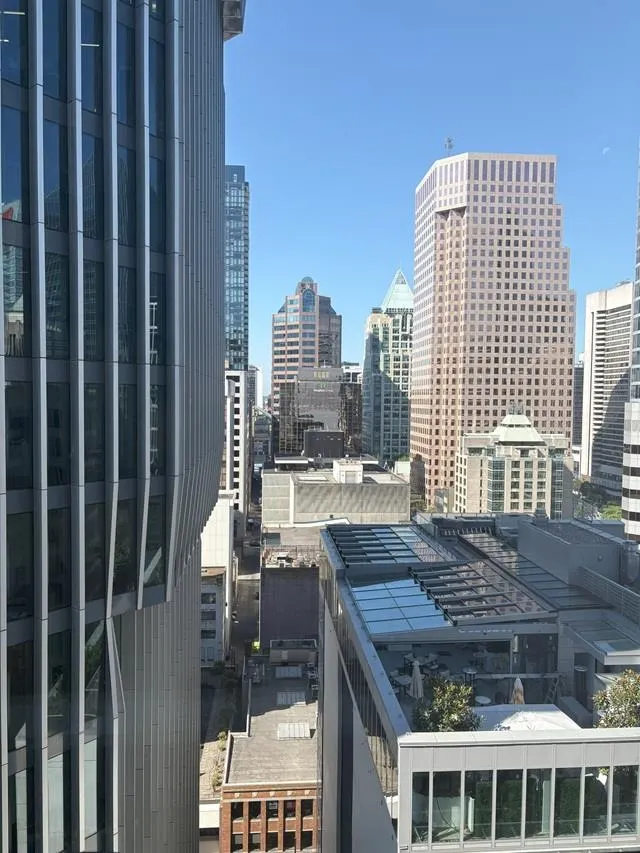 1806 838 W Hastings Street