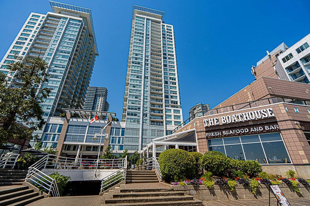 2712 908 Quayside Drive