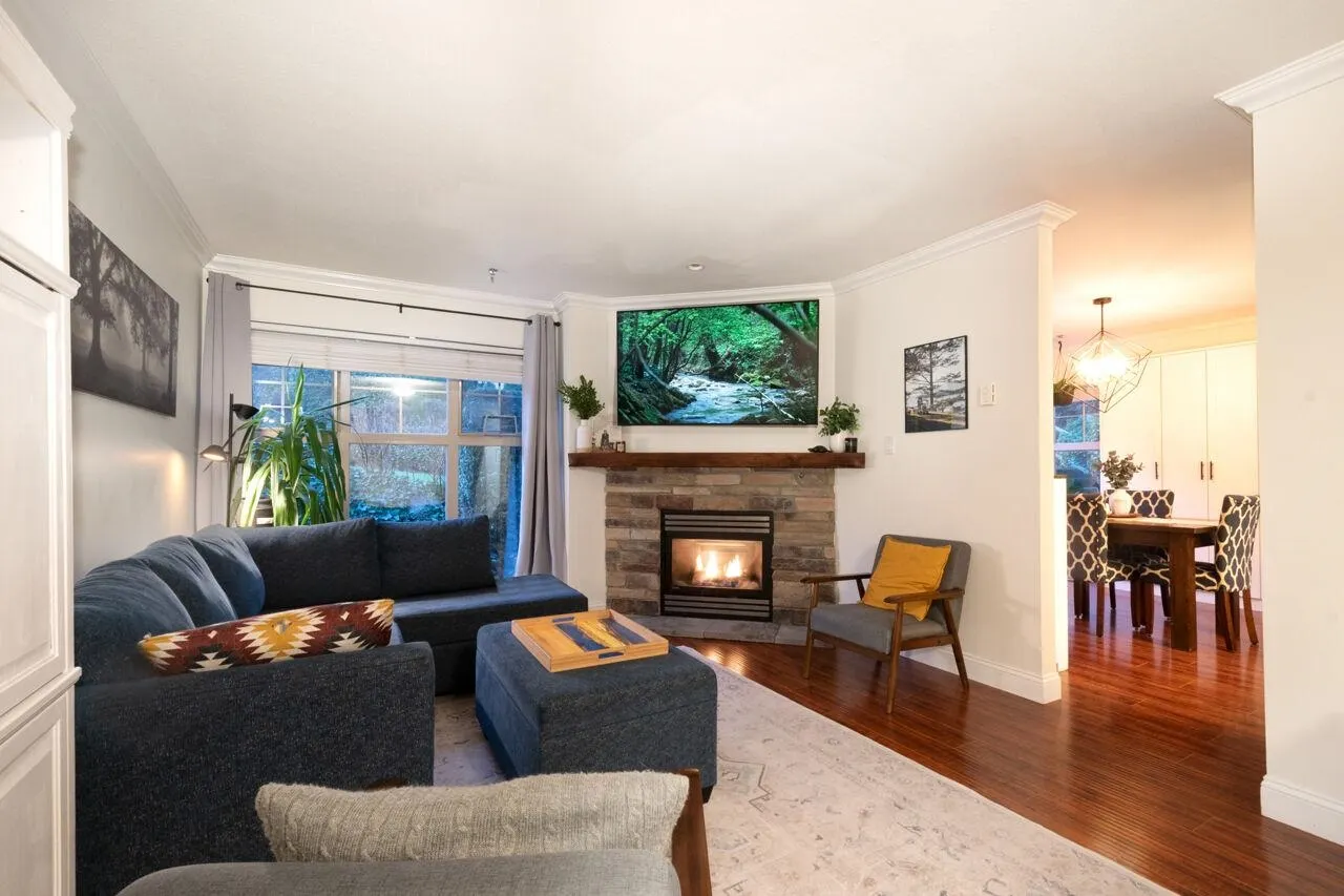 78 65 Foxwood Drive