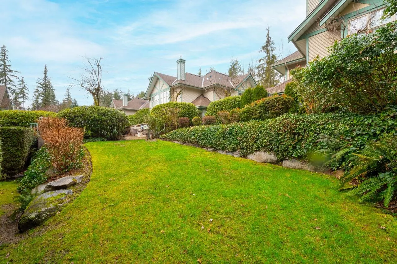 78 65 Foxwood Drive