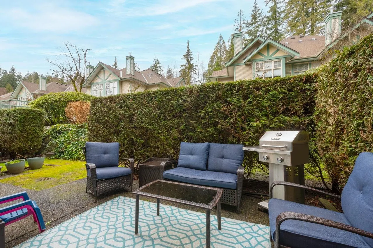 78 65 Foxwood Drive