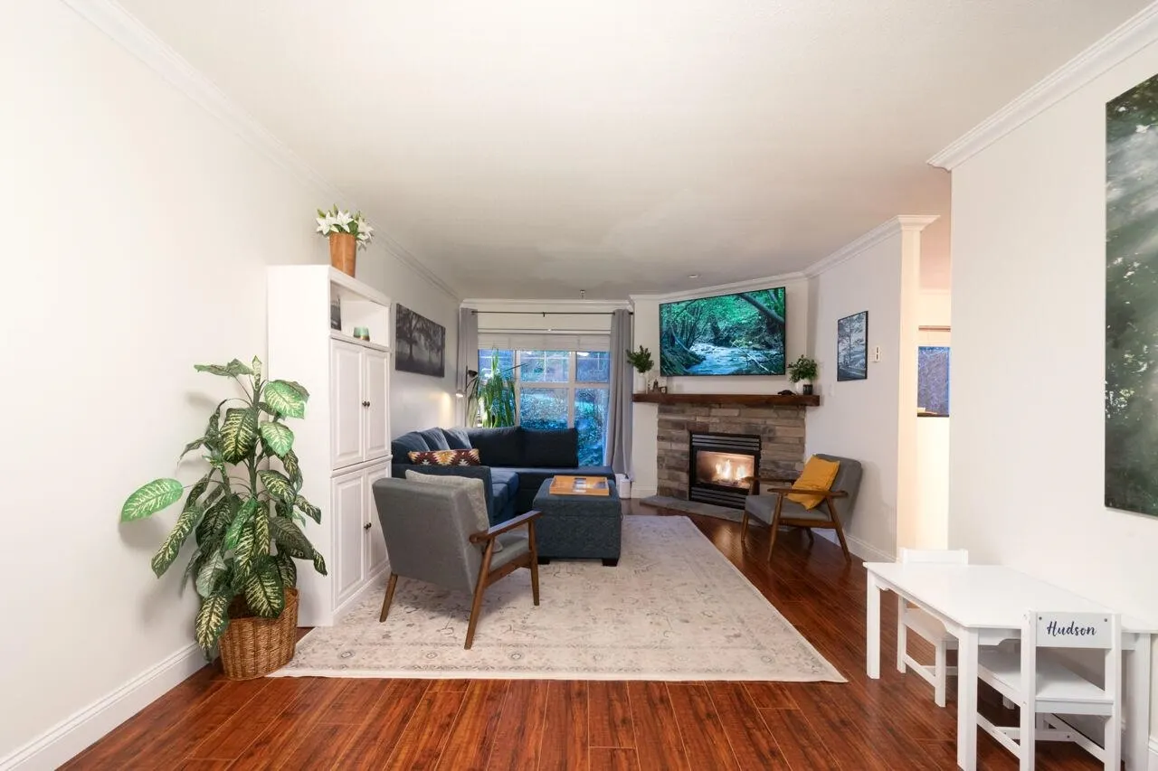 78 65 Foxwood Drive