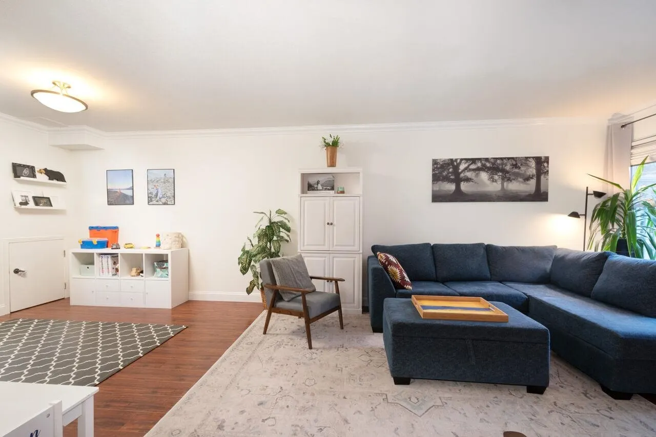 78 65 Foxwood Drive