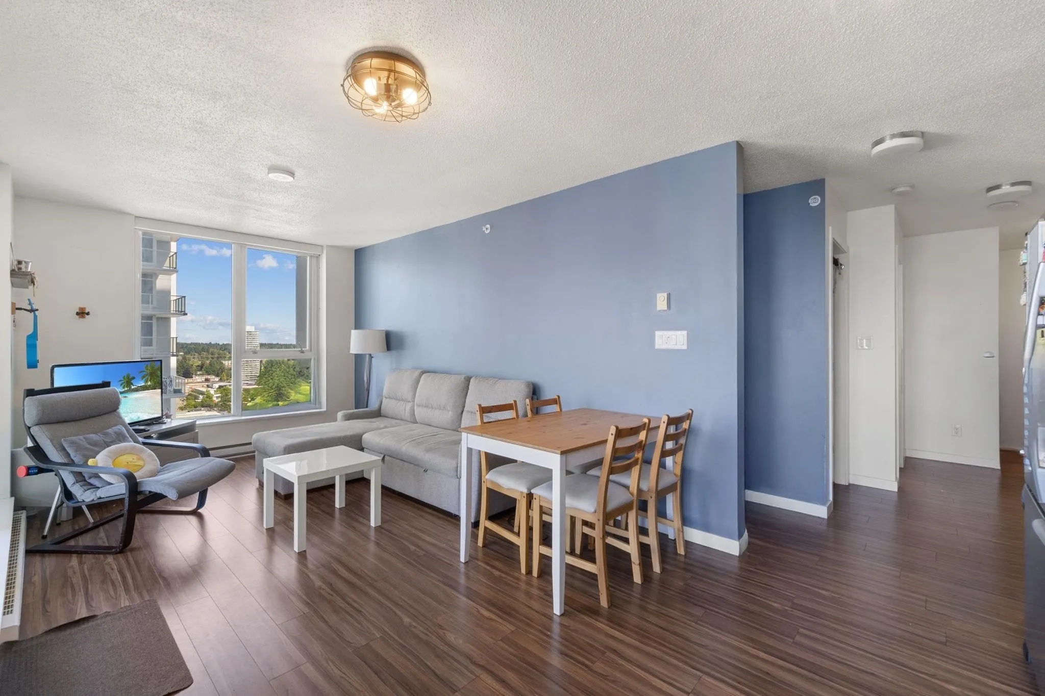 2606 13325 102a Avenue
