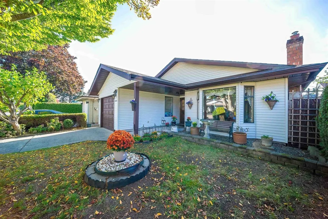 10660 Canso Crescent