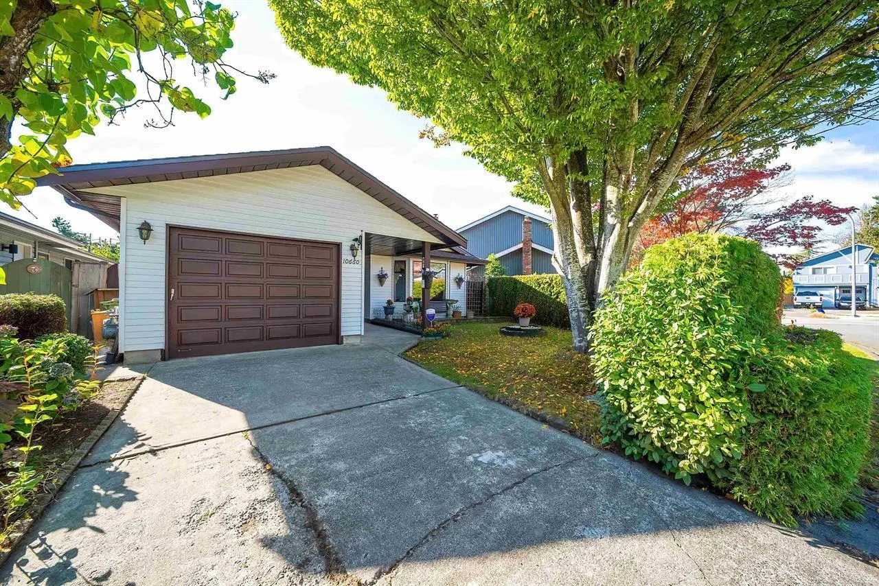 10660 Canso Crescent