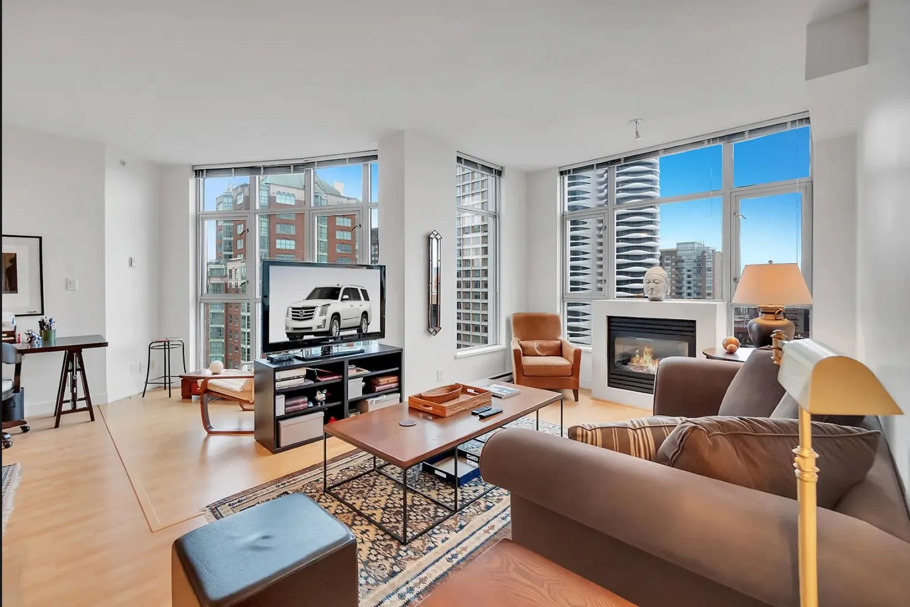 1907 1050 Smithe Street