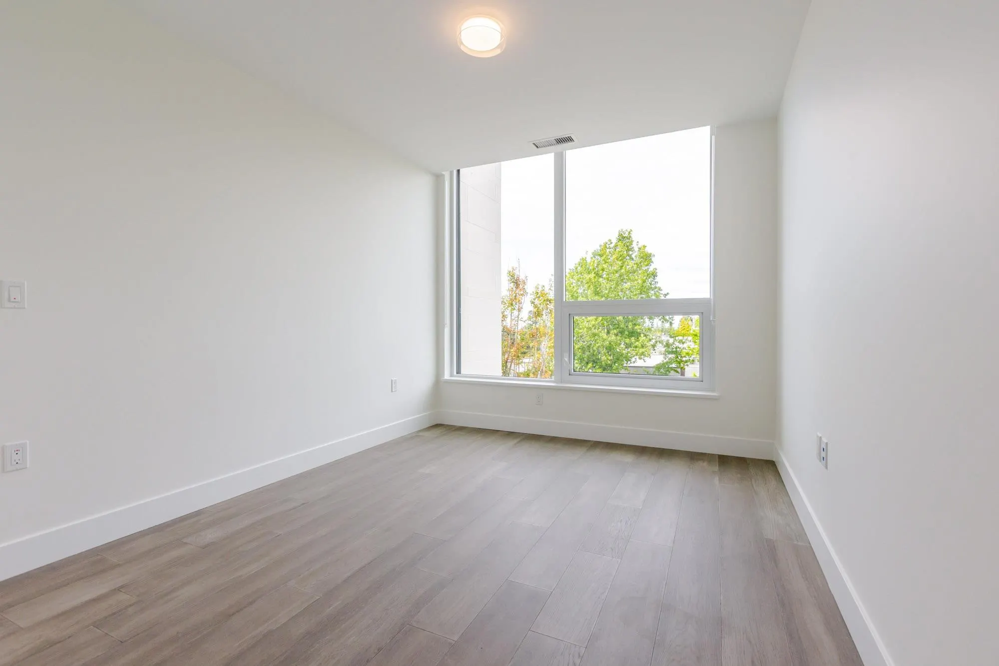 314 1342 Johnston Road