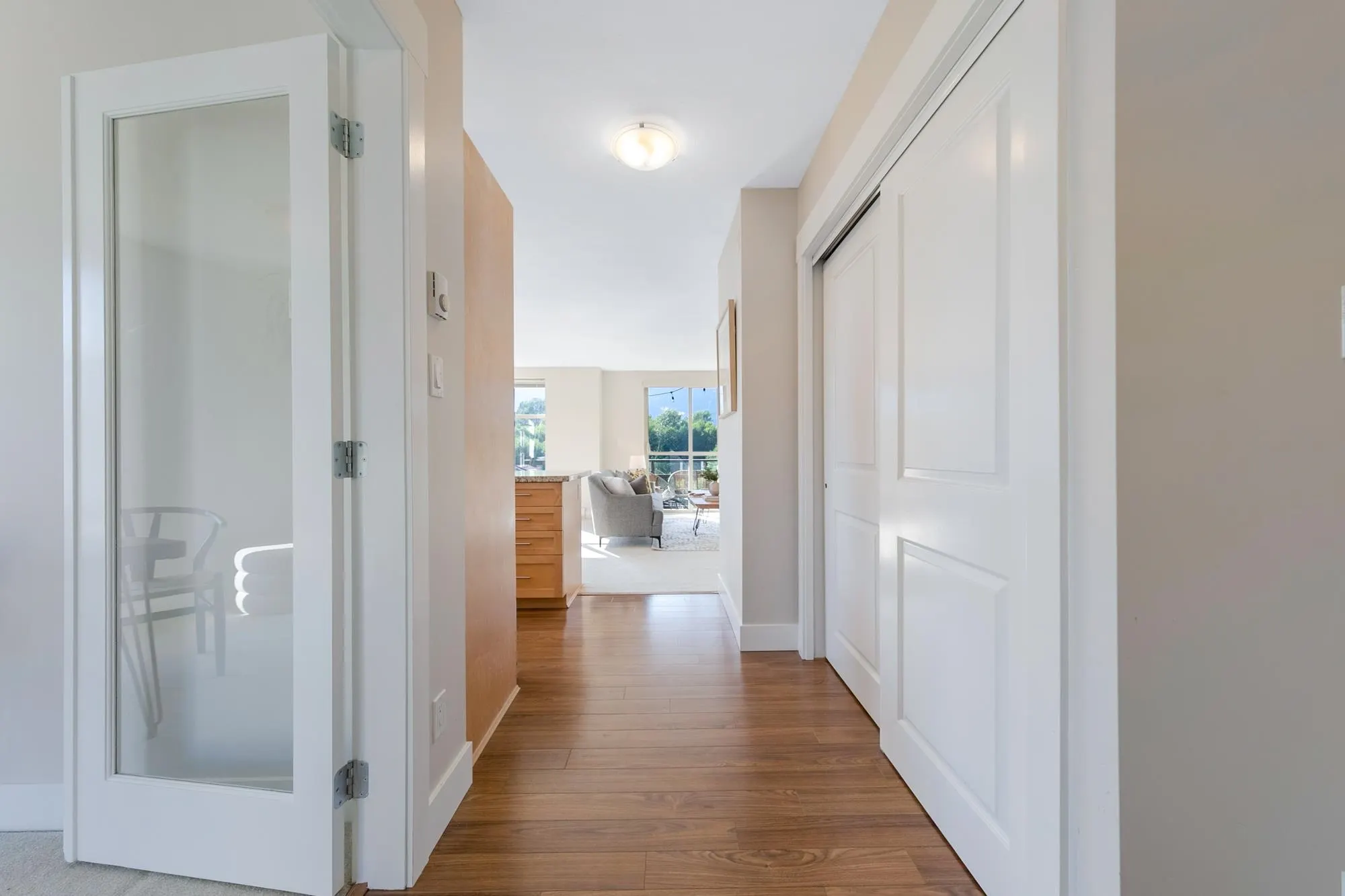 401 1211 Village Green Way
