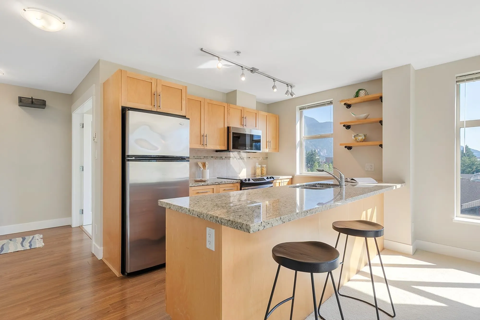 401 1211 Village Green Way