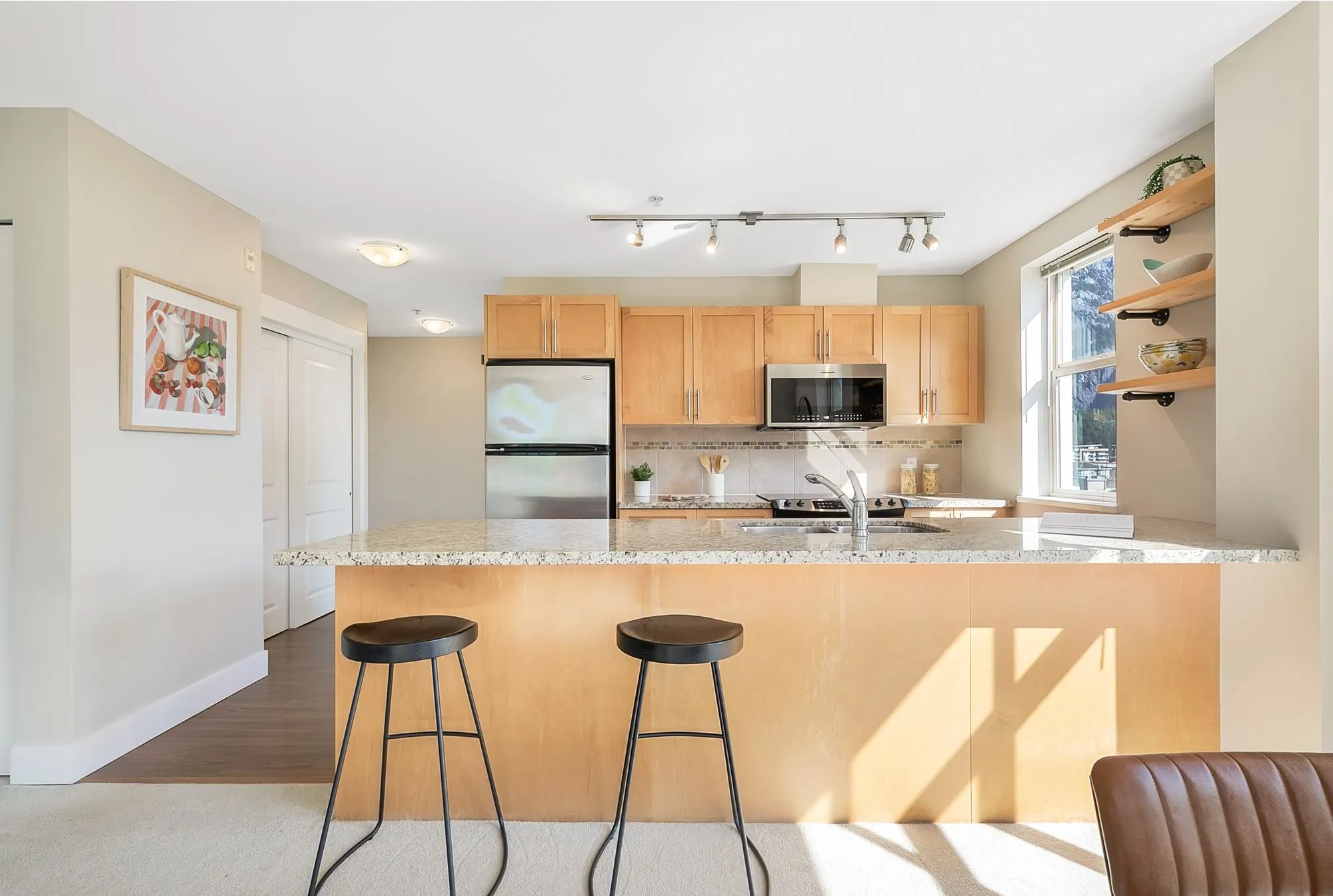 401 1211 Village Green Way