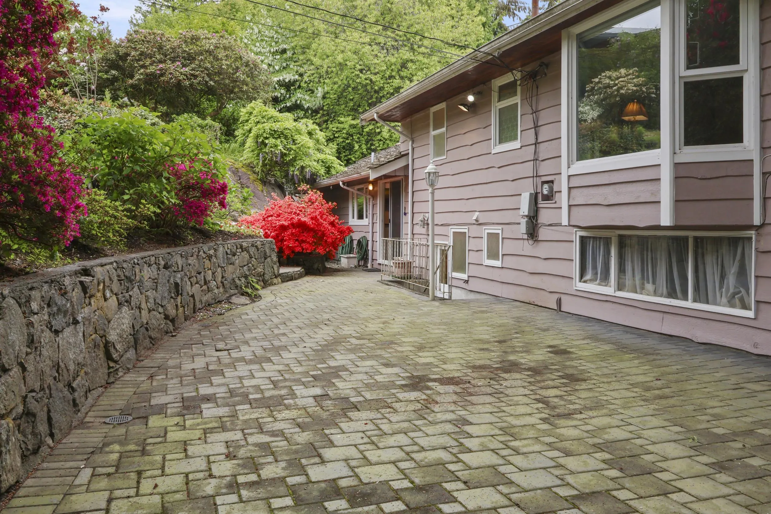 475 Southborough Drive