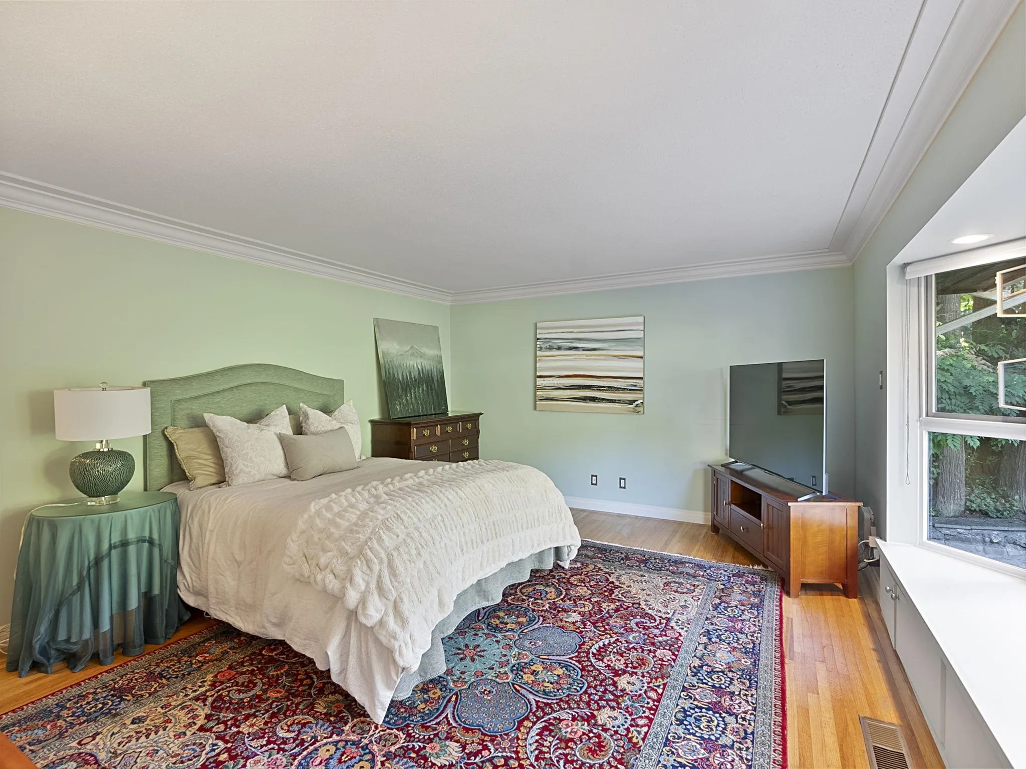 475 Southborough Drive