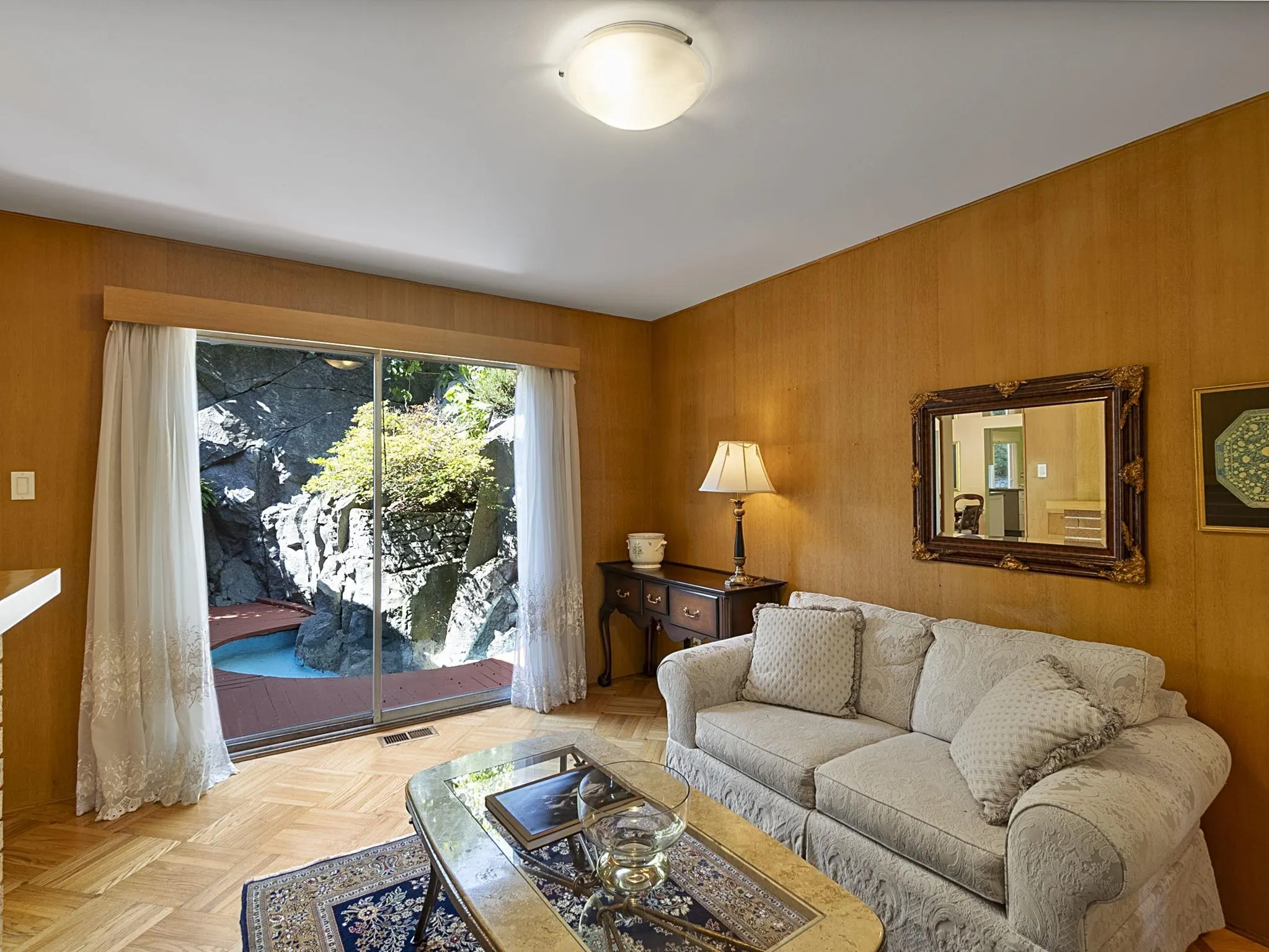 475 Southborough Drive