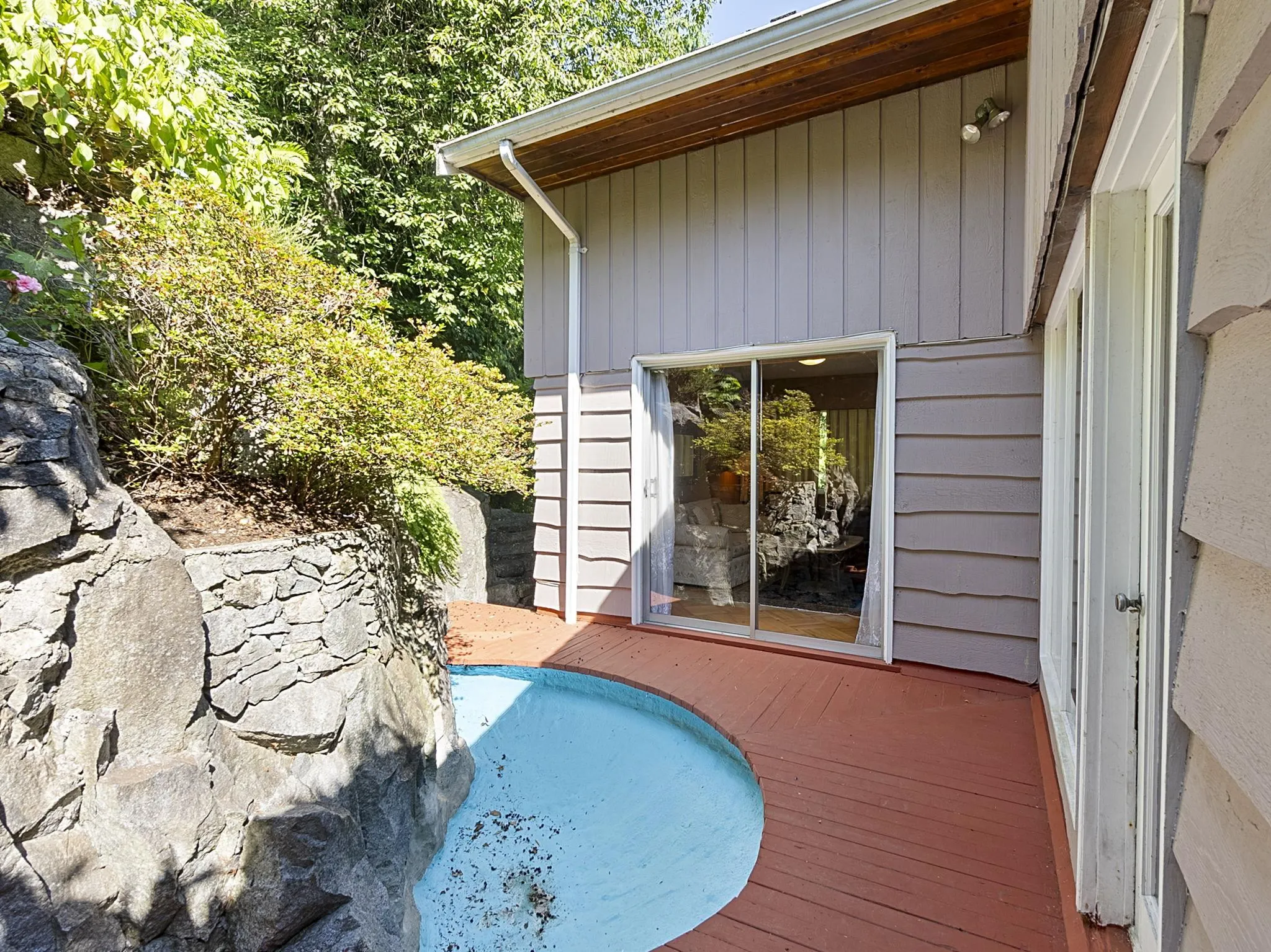 475 Southborough Drive