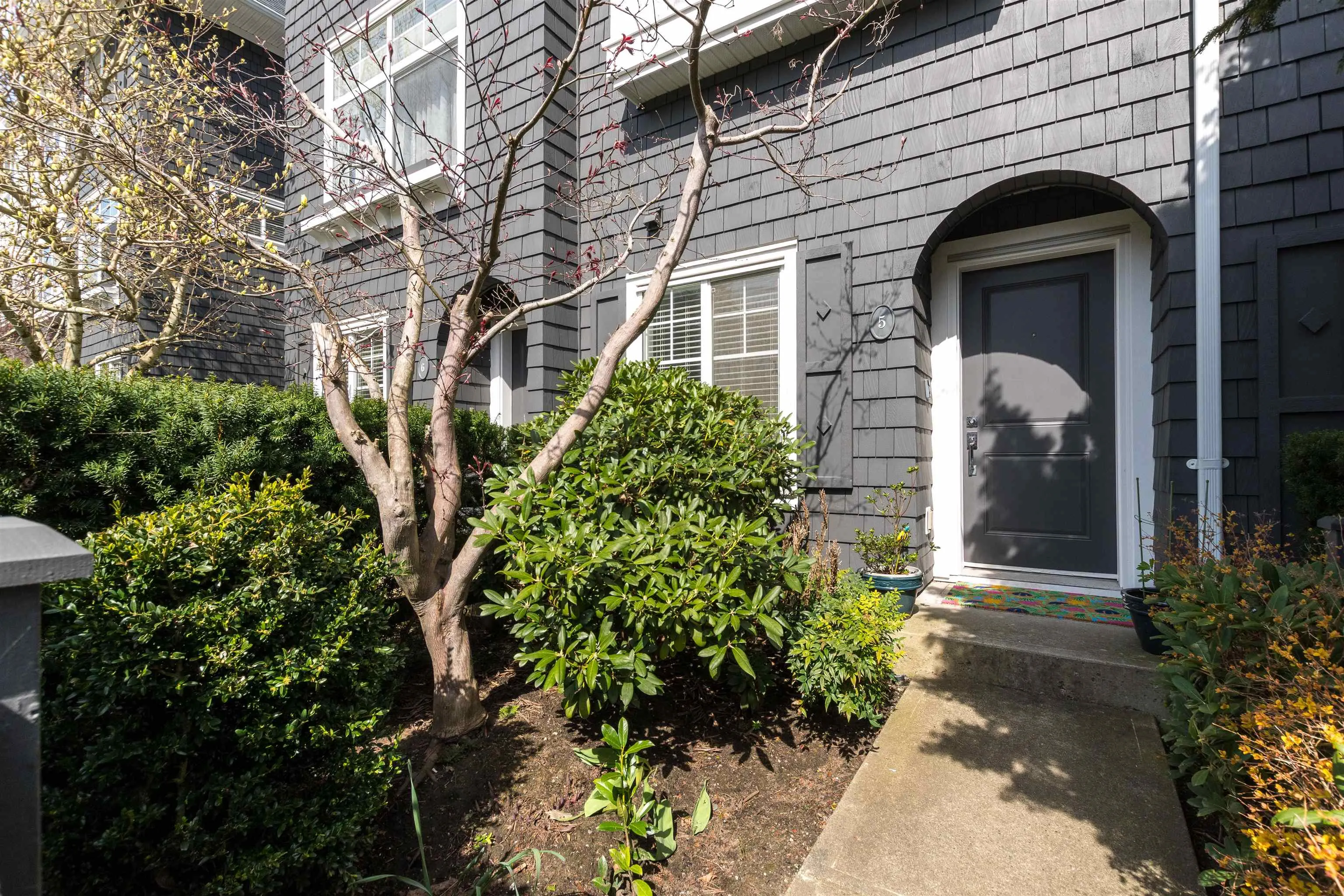 5 14955 60 Avenue
