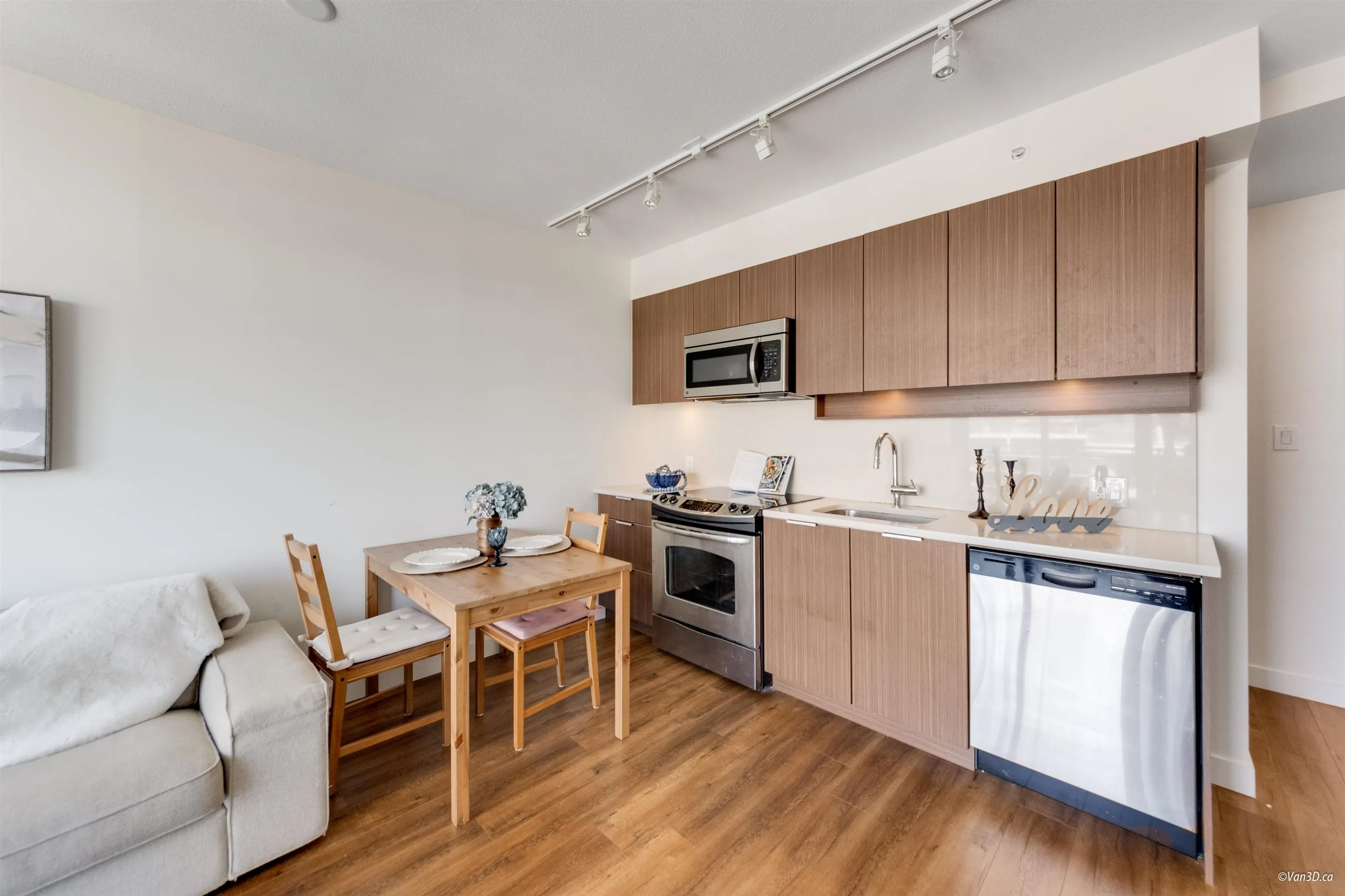 2502 13308 Central Avenue