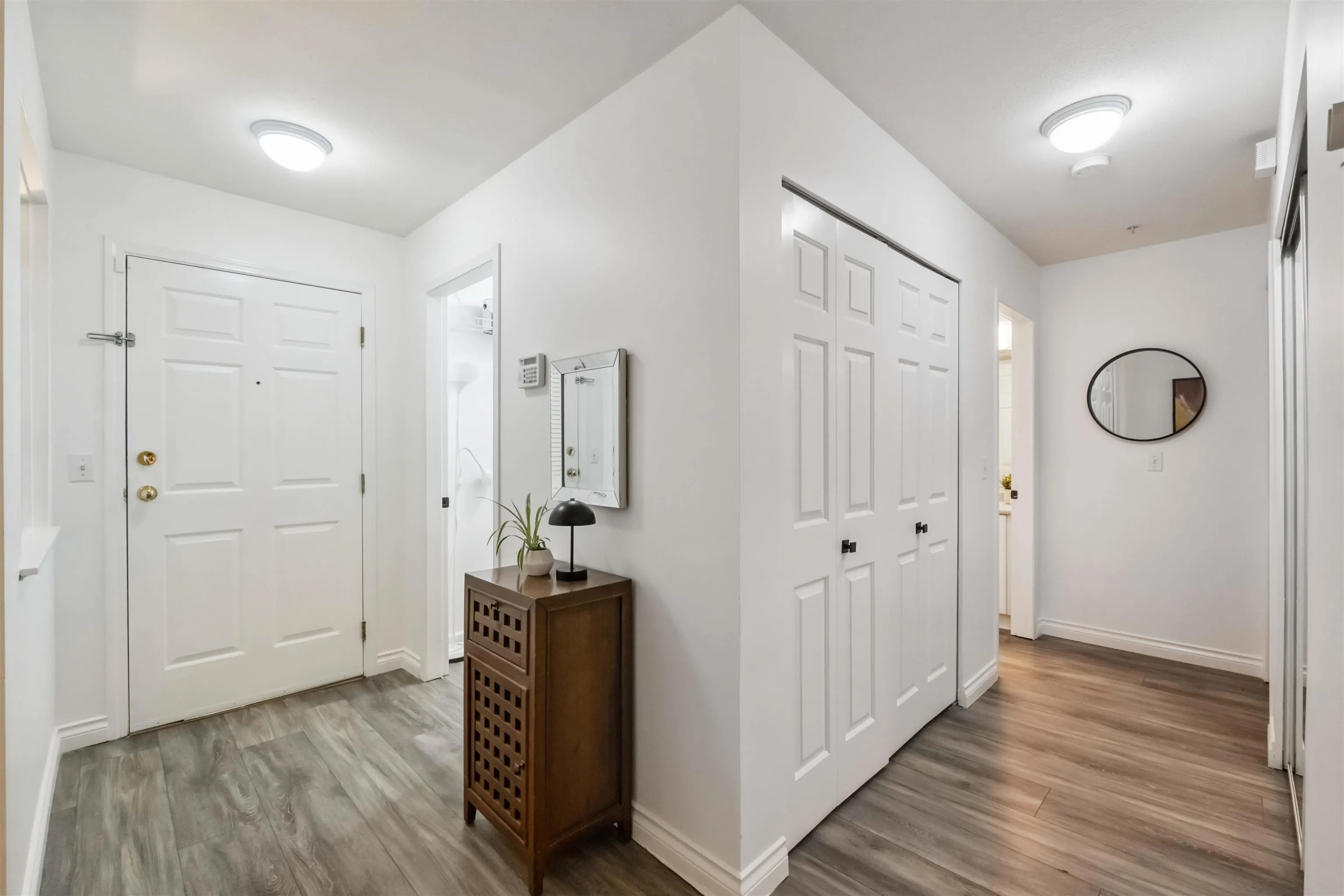 206 22233 River Road