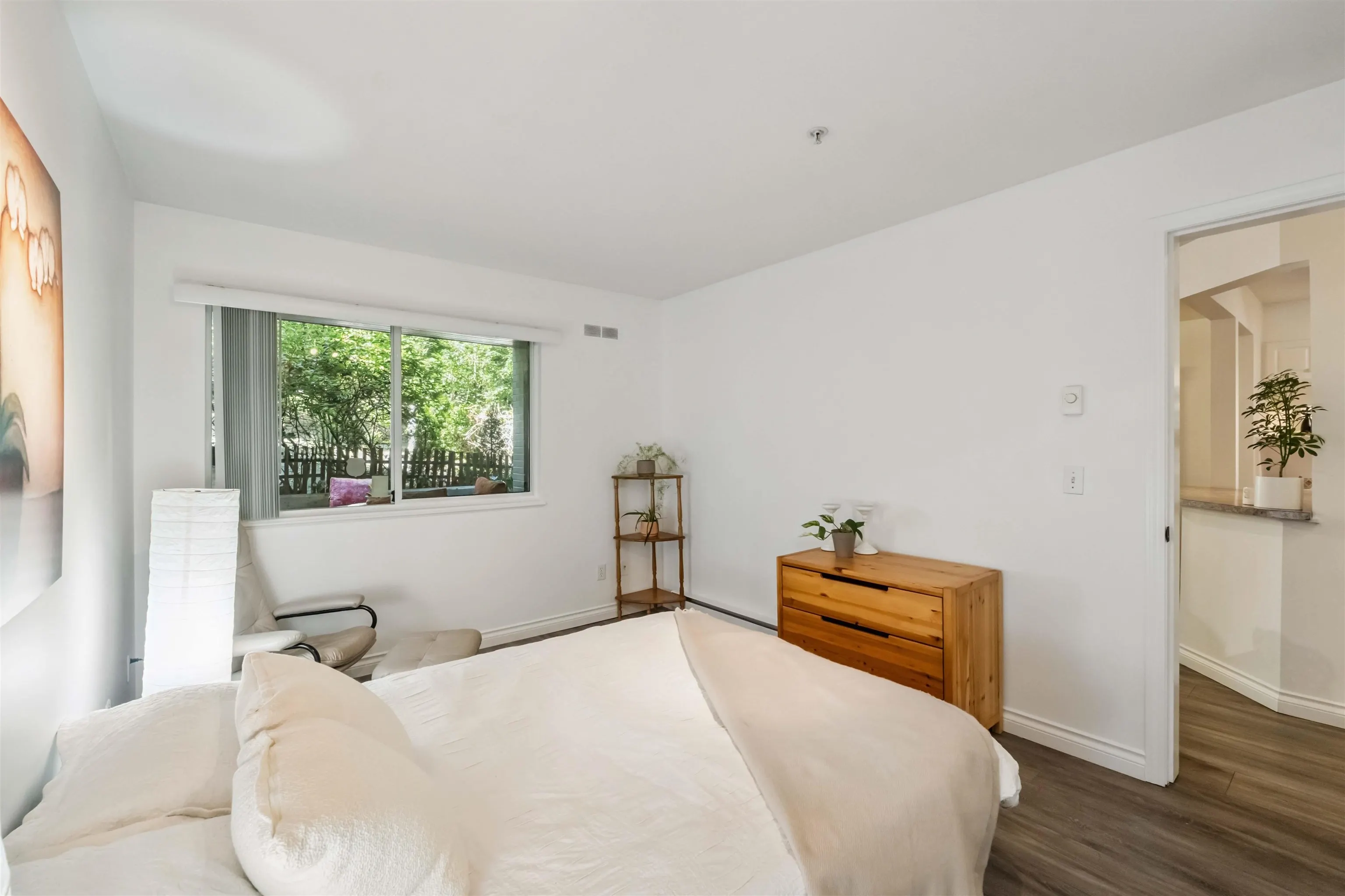 206 22233 River Road