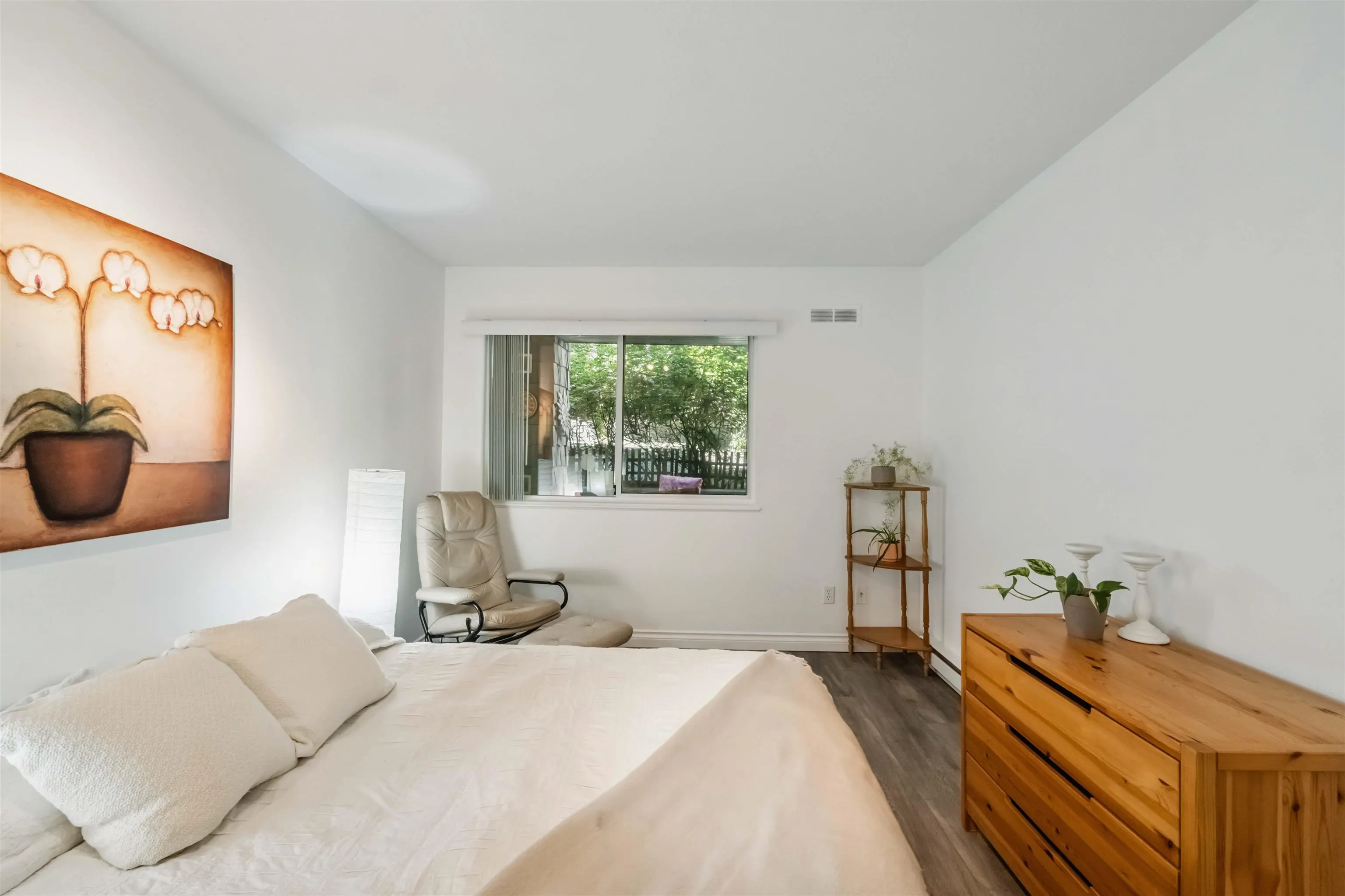 206 22233 River Road