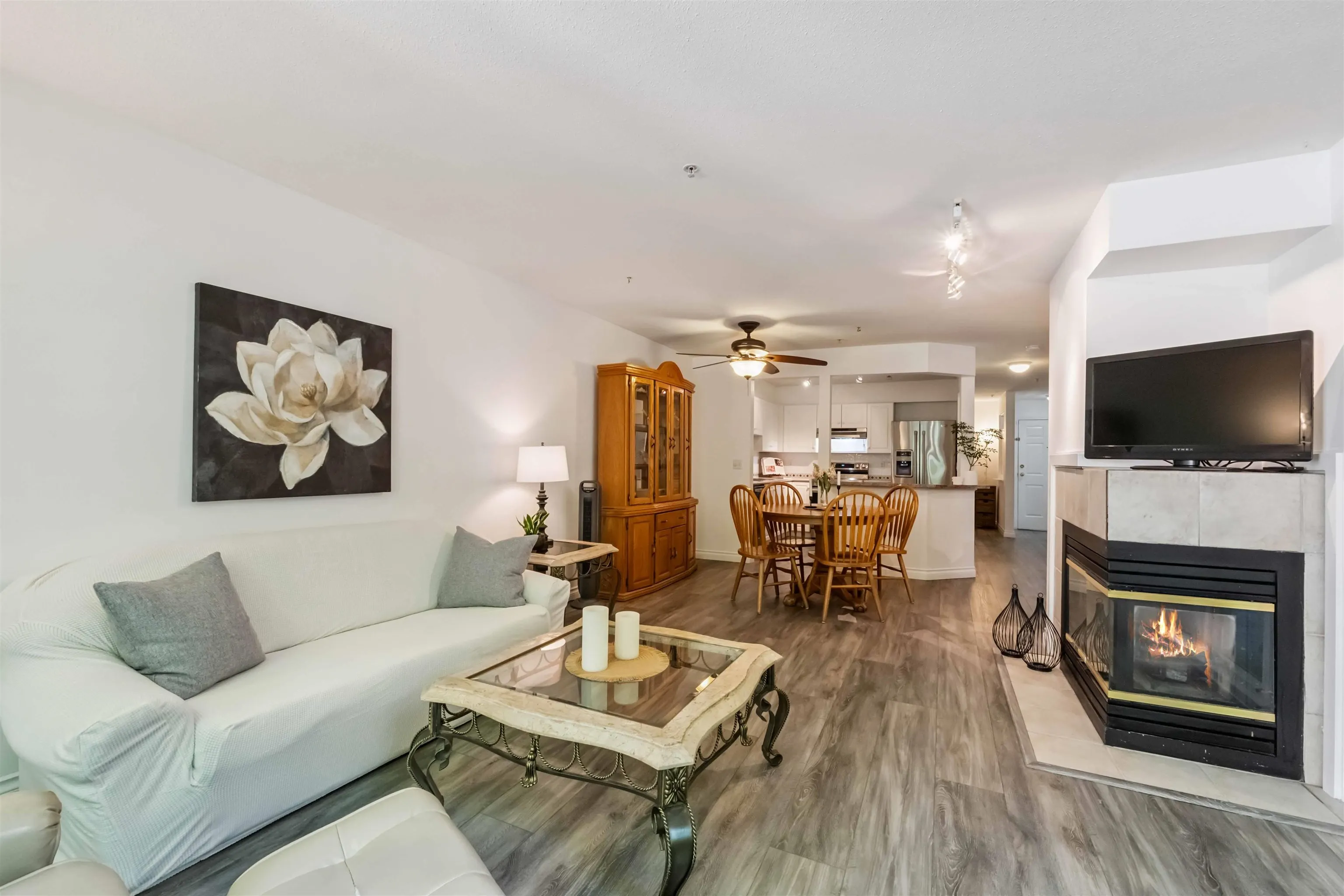 206 22233 River Road