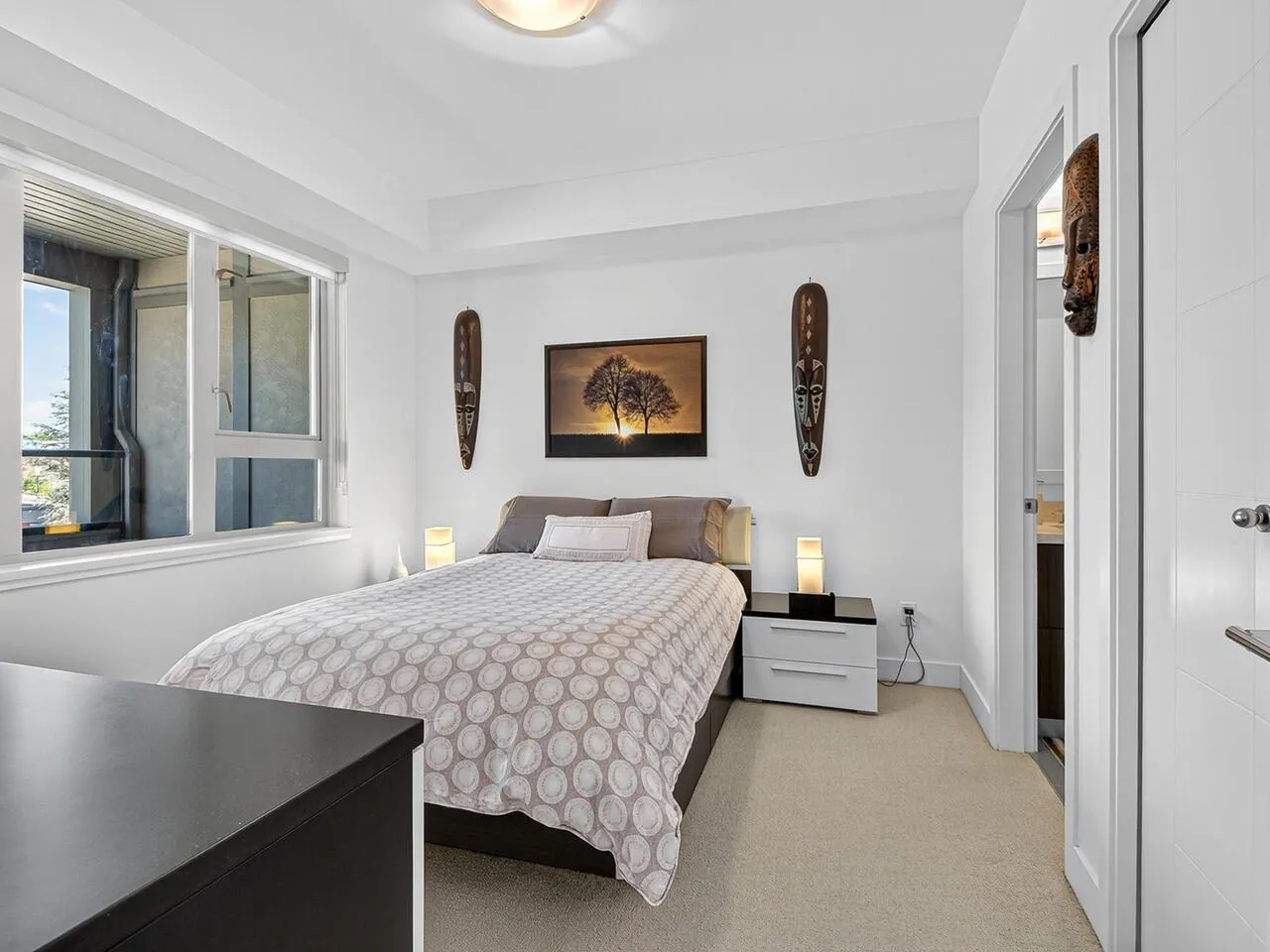 303 5688 Hastings Street