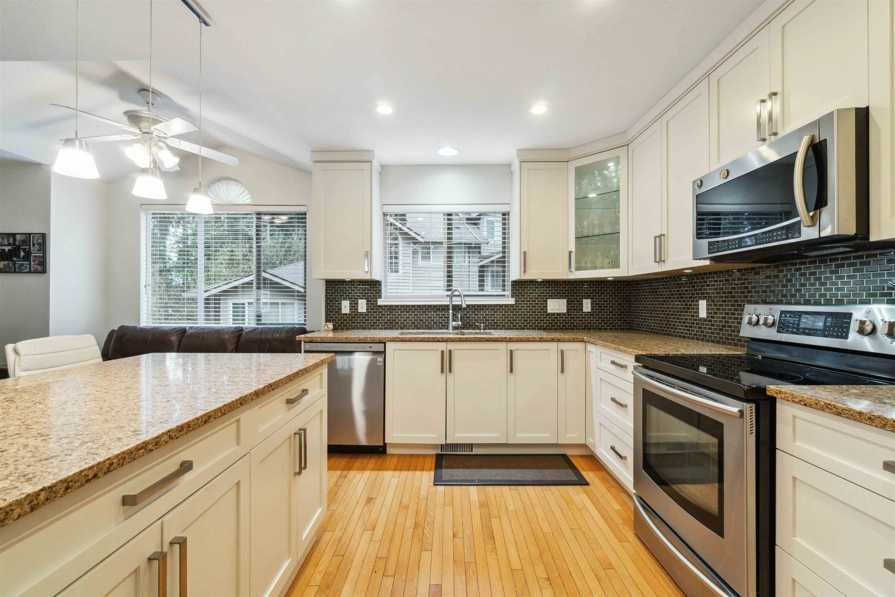 28 Deerwood Place