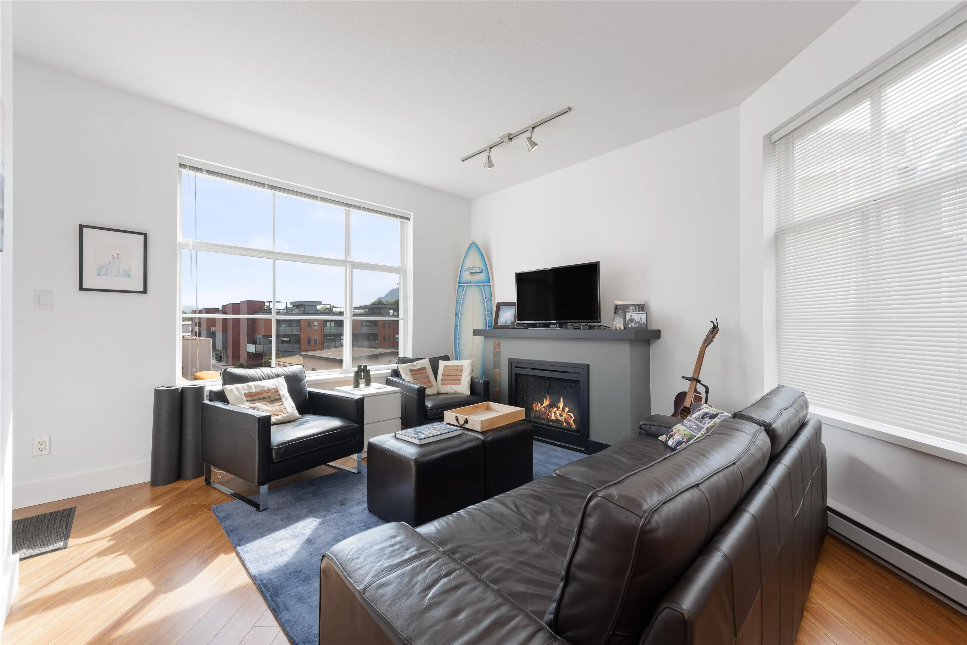 301 1336 Main Street