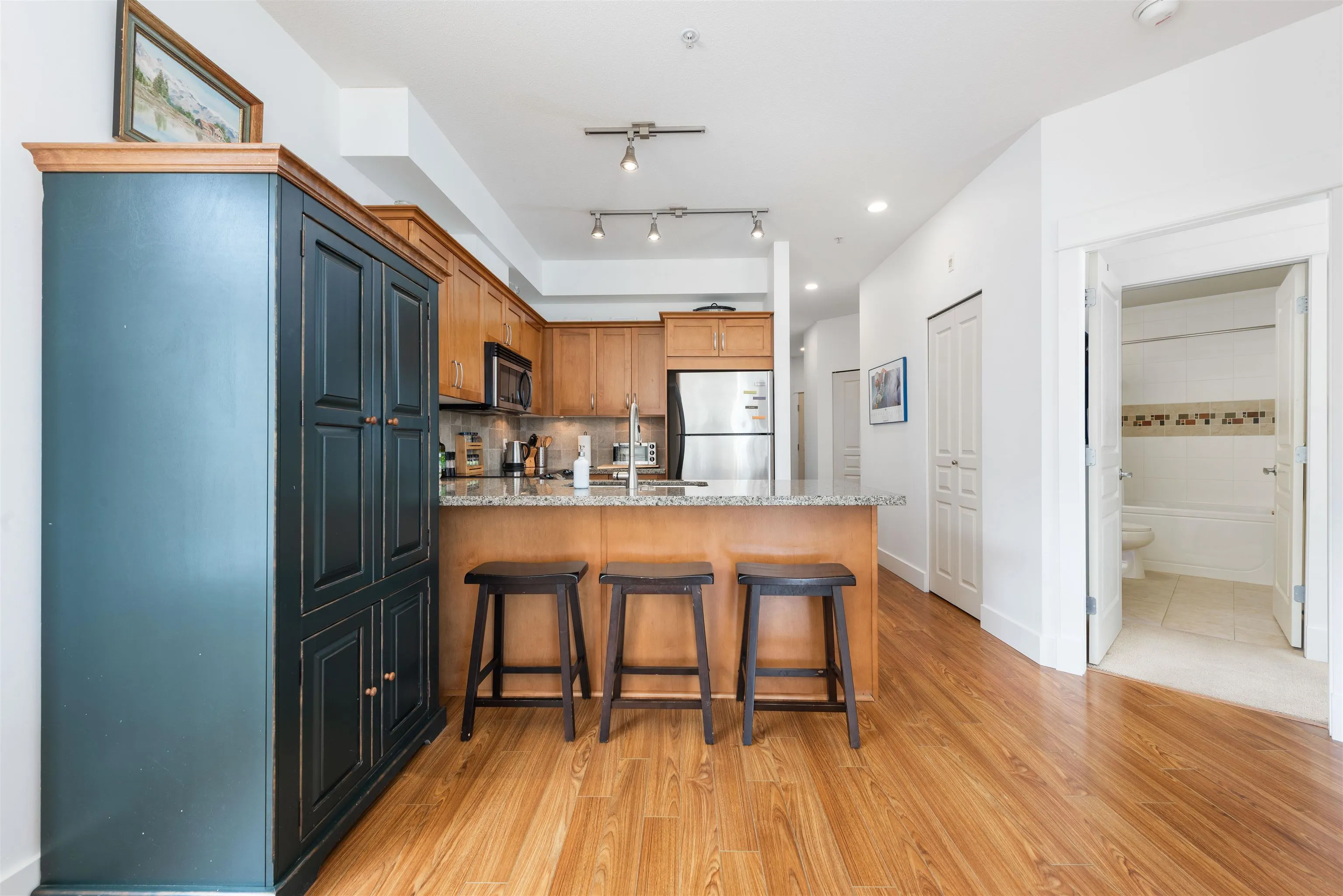 301 1336 Main Street