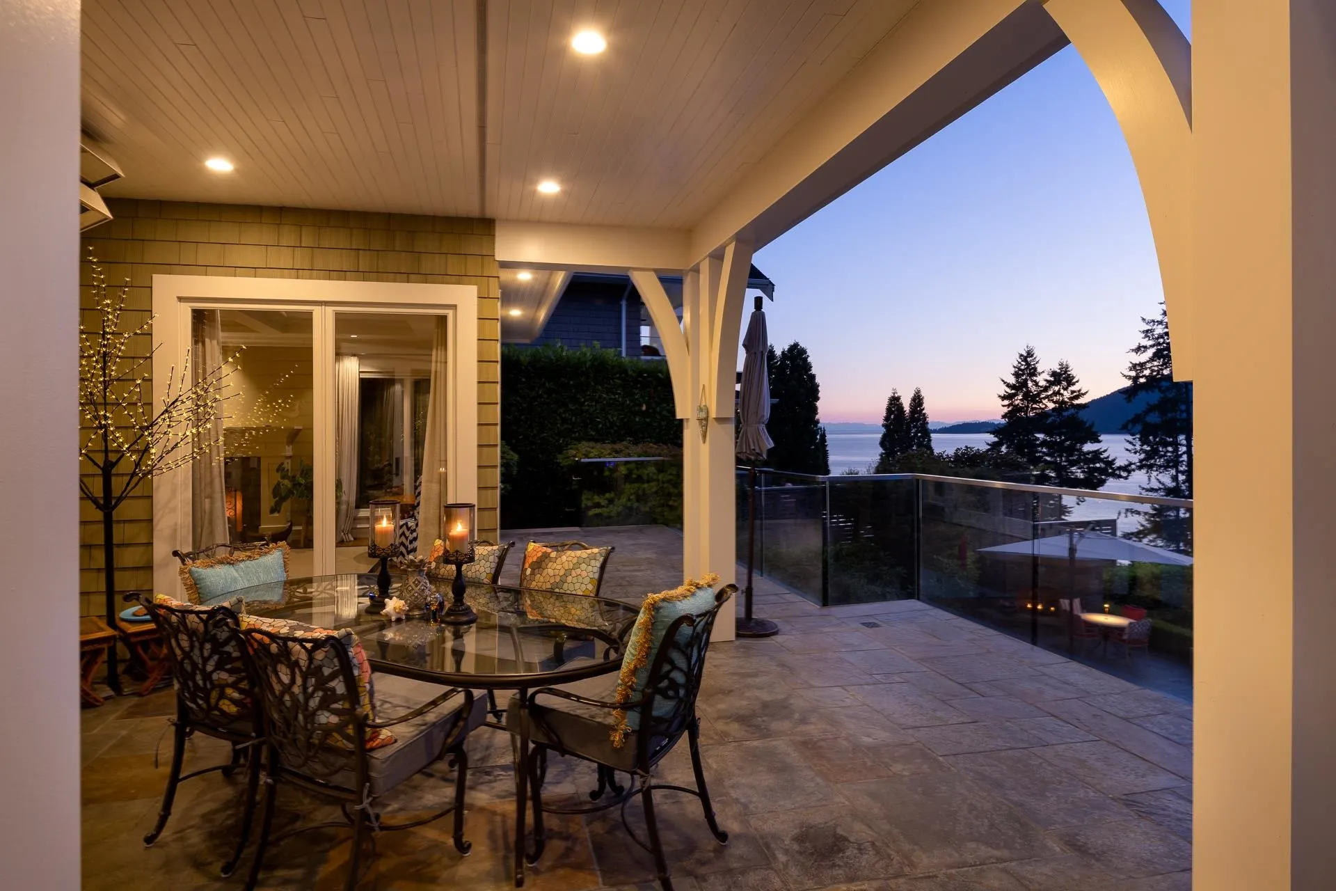 6154 Gleneagles Drive
