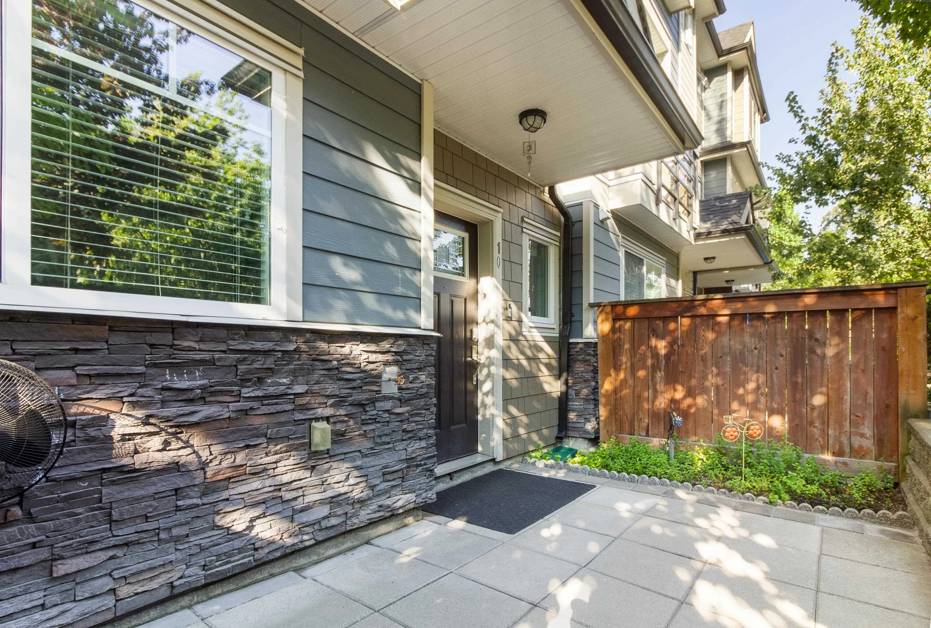 10 14285 64 Avenue