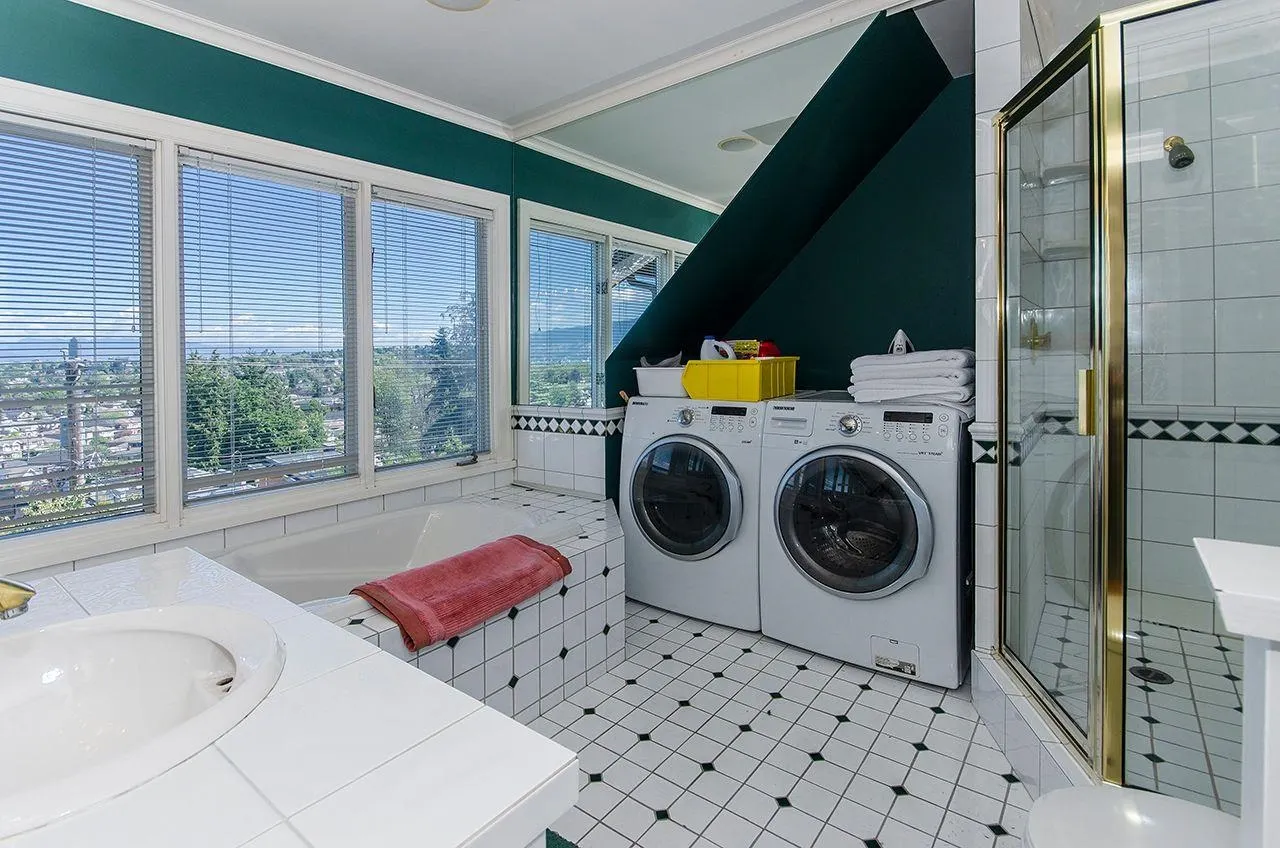 3988 Quesnel Drive