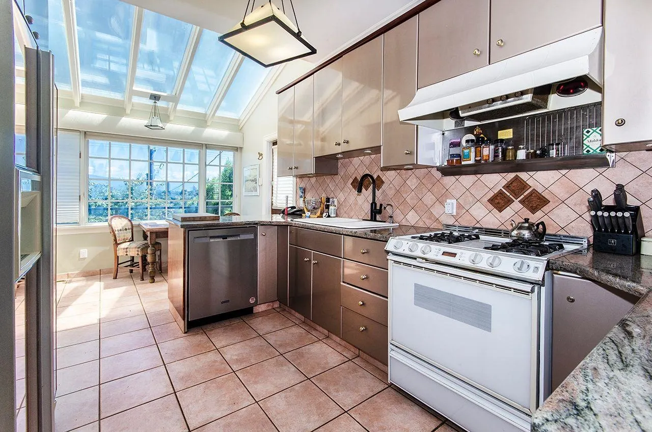 3988 Quesnel Drive