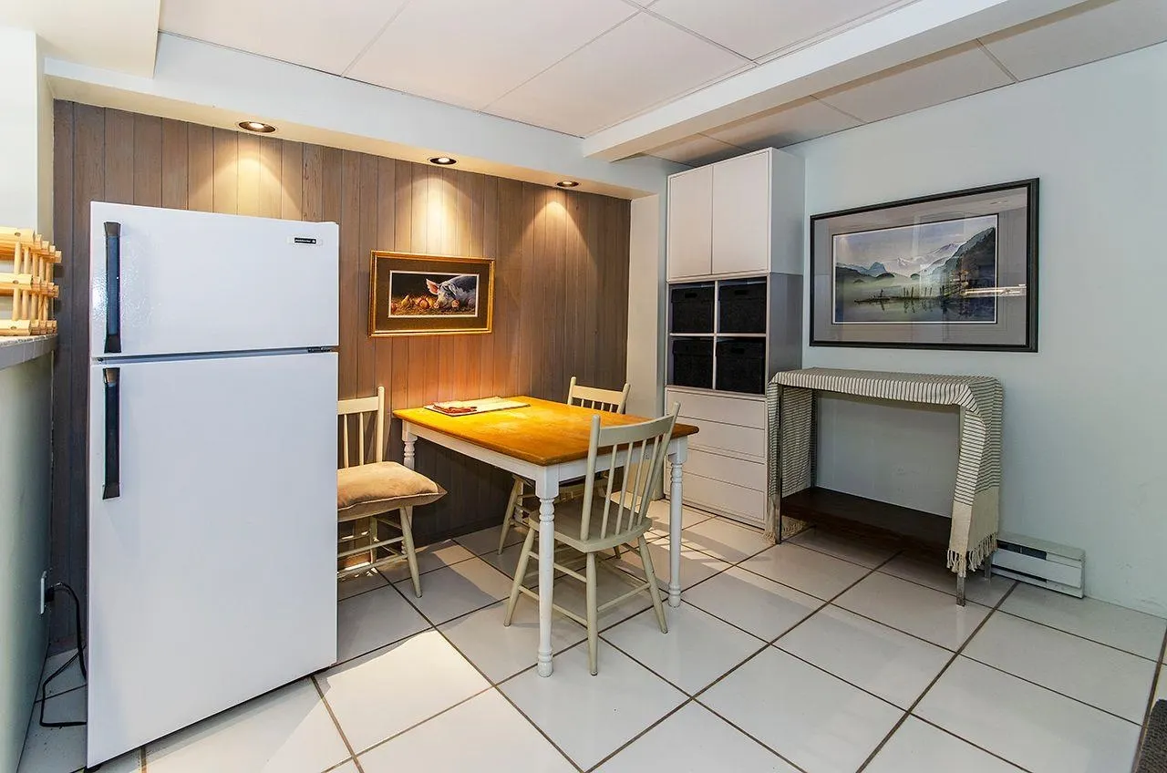 3988 Quesnel Drive