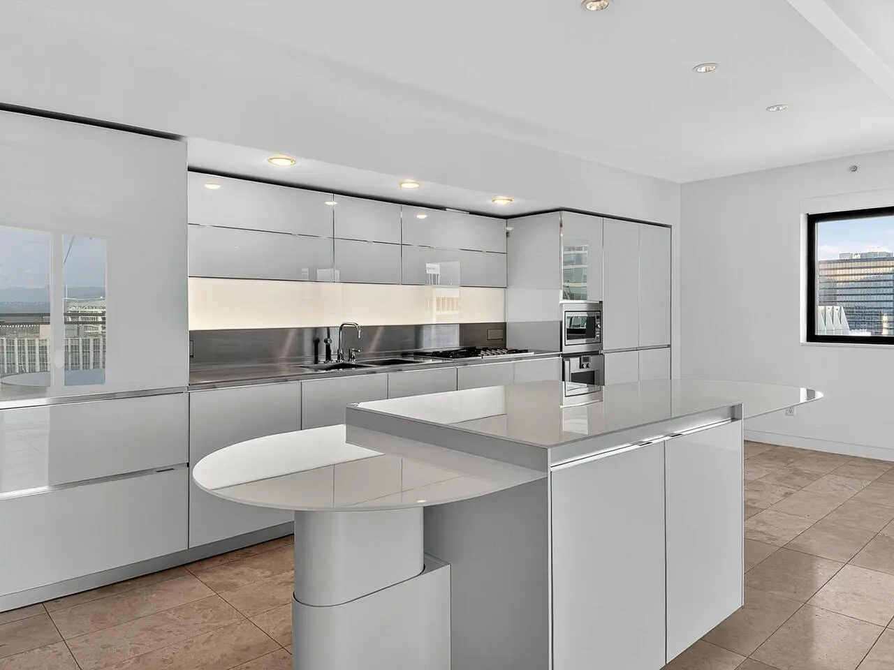 3504 838 W Hastings Street