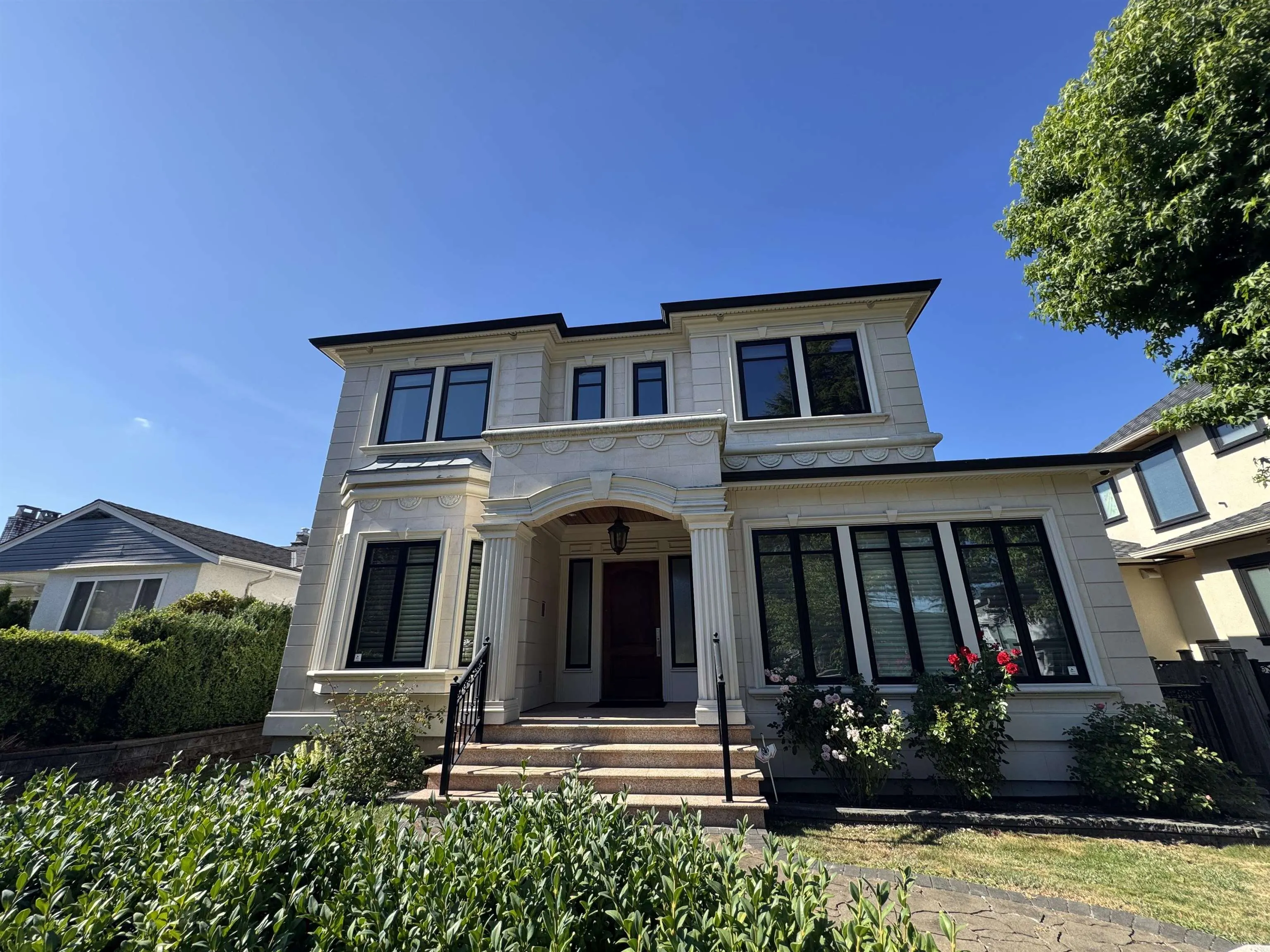 2651 Mcbain Avenue