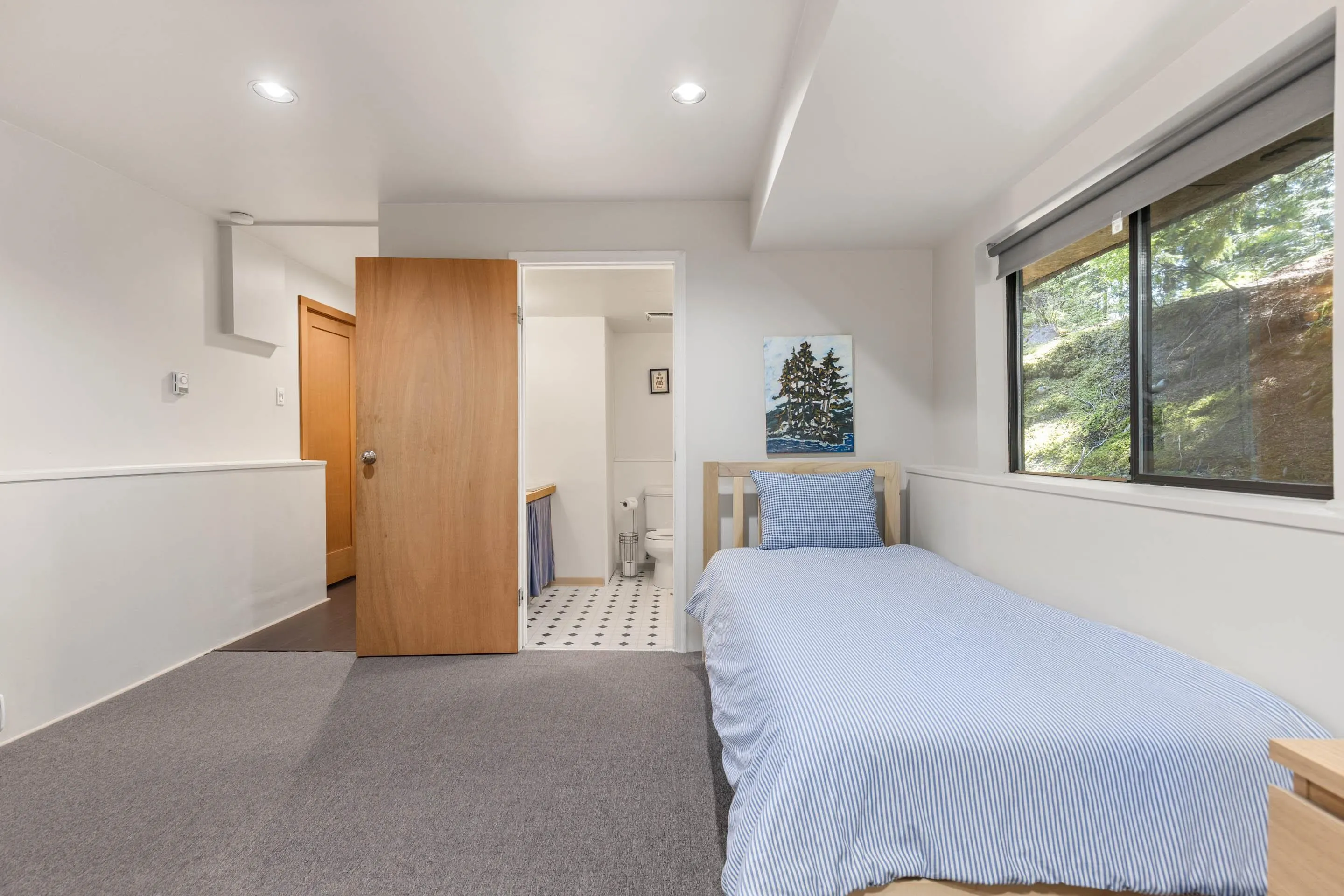 9380 Emerald Drive