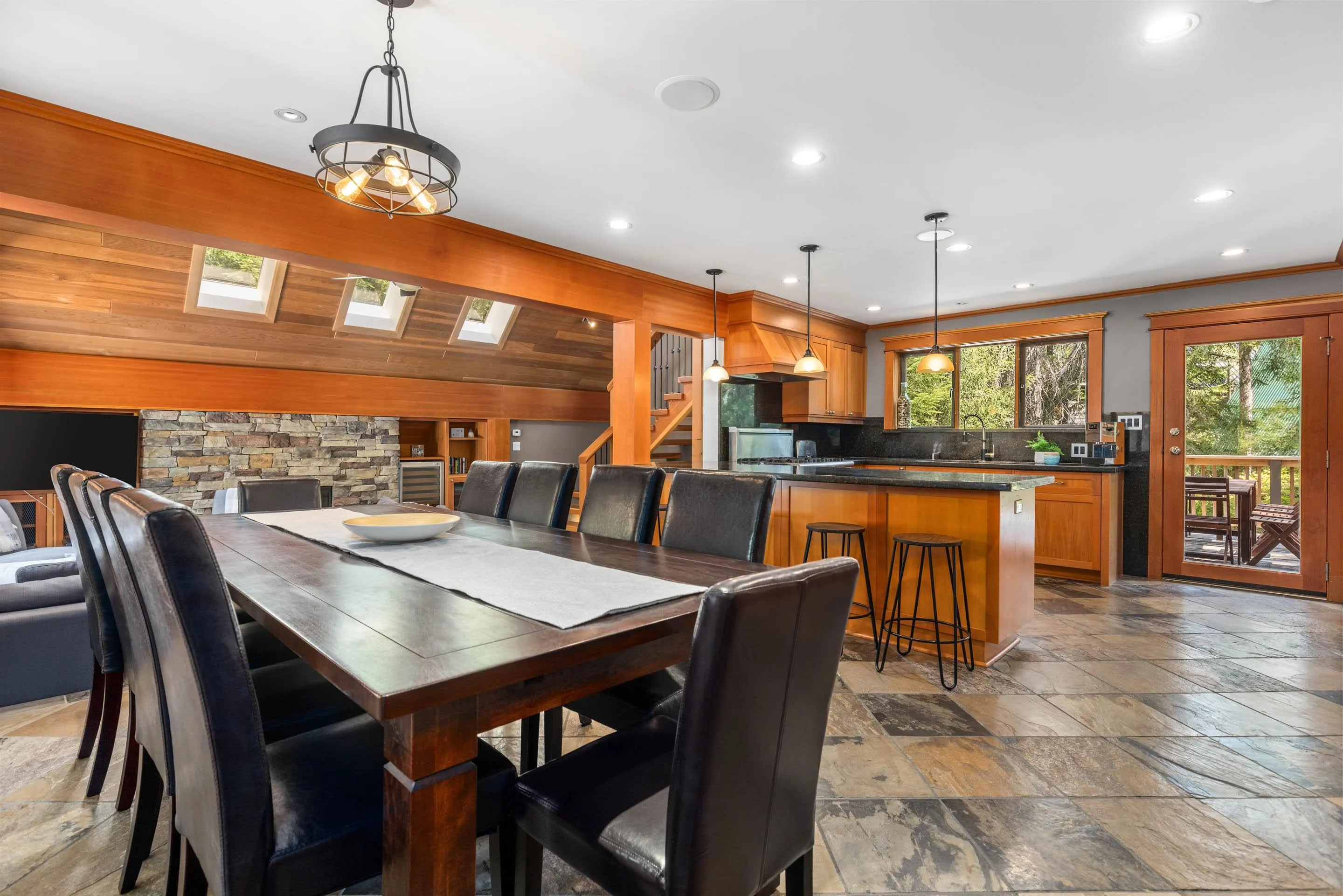 9380 Emerald Drive