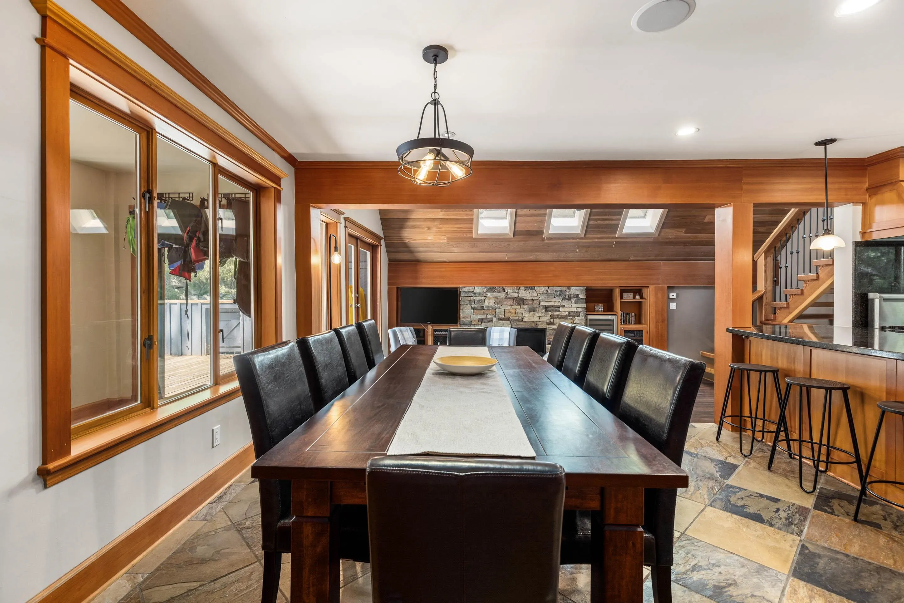 9380 Emerald Drive