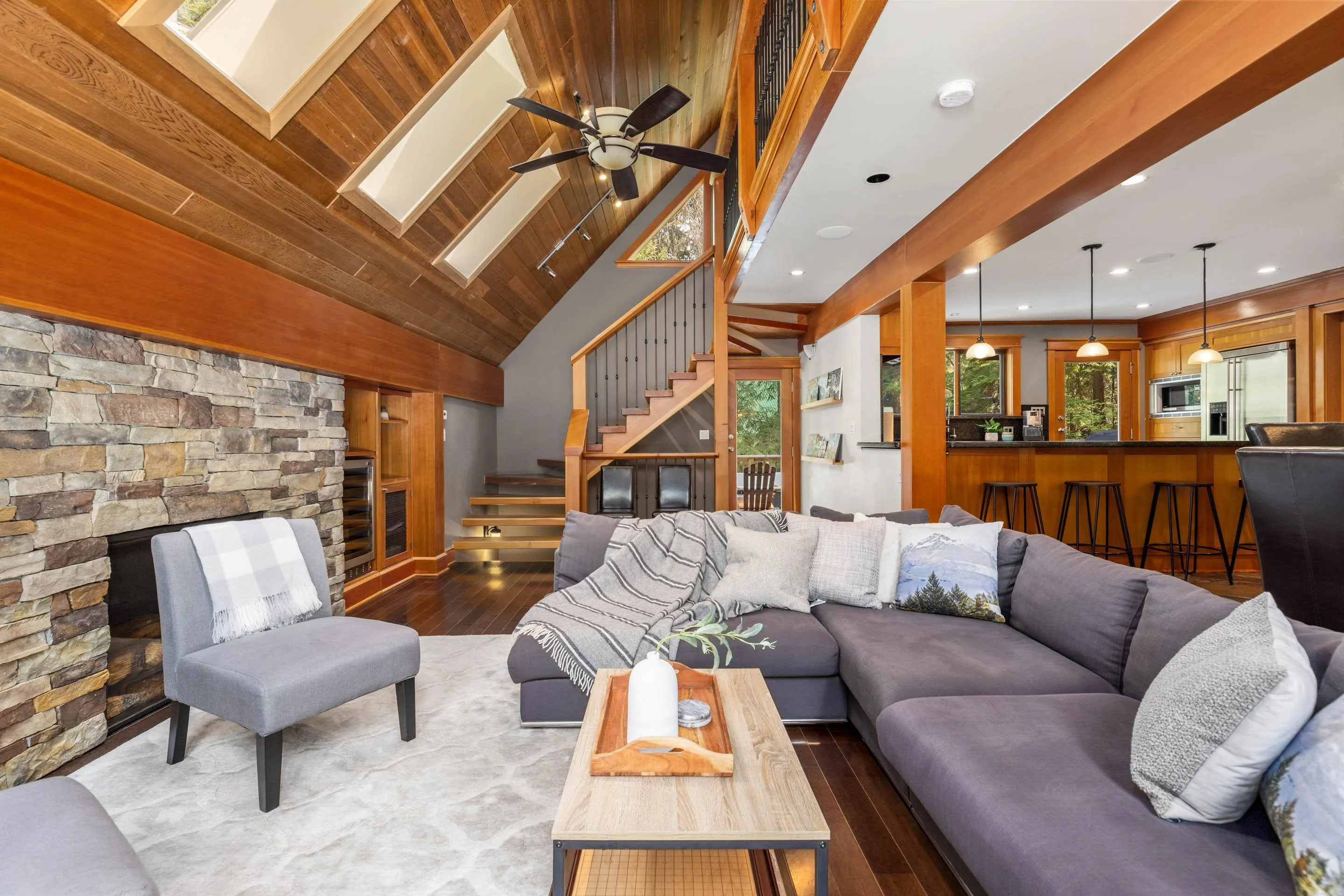 9380 Emerald Drive