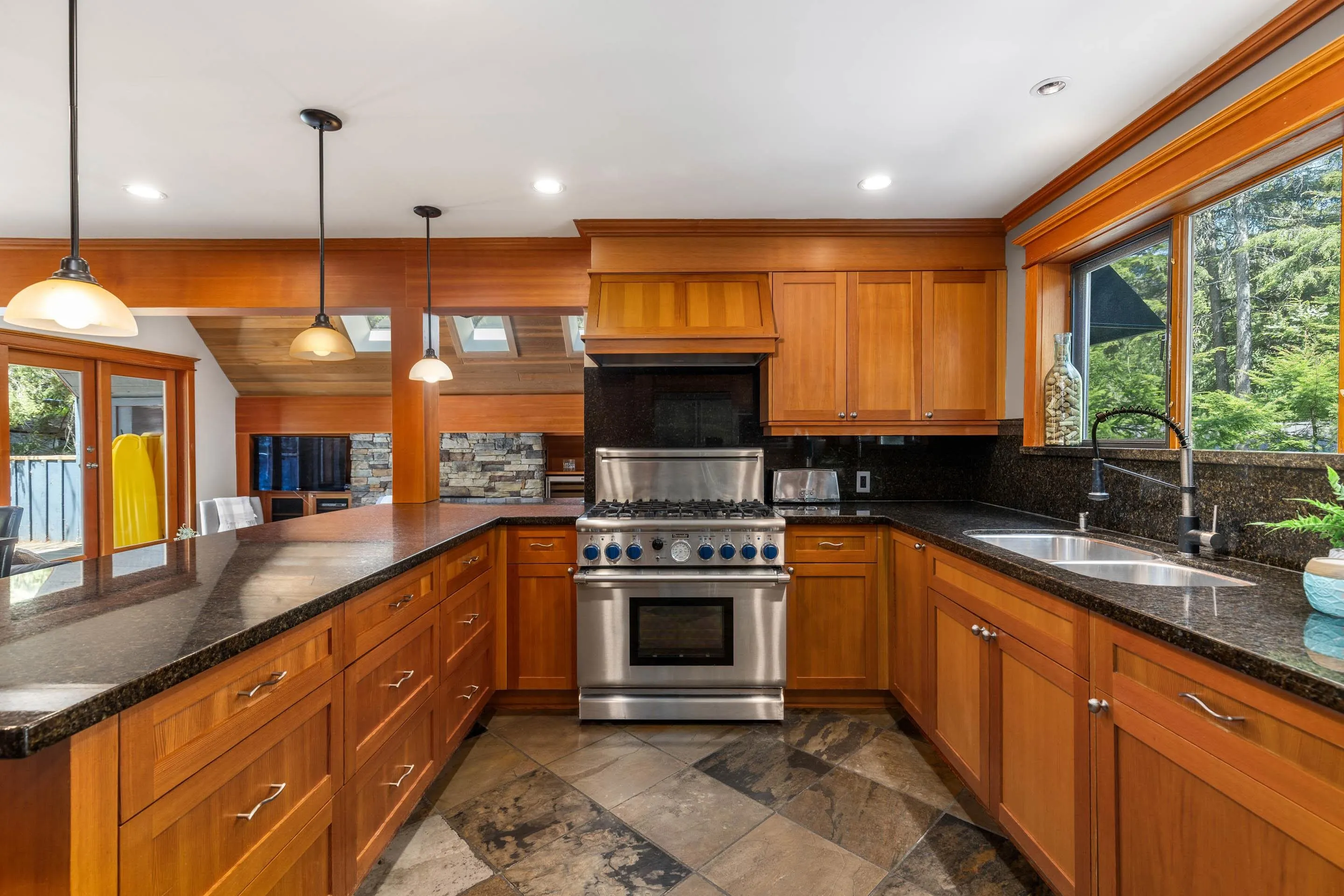 9380 Emerald Drive