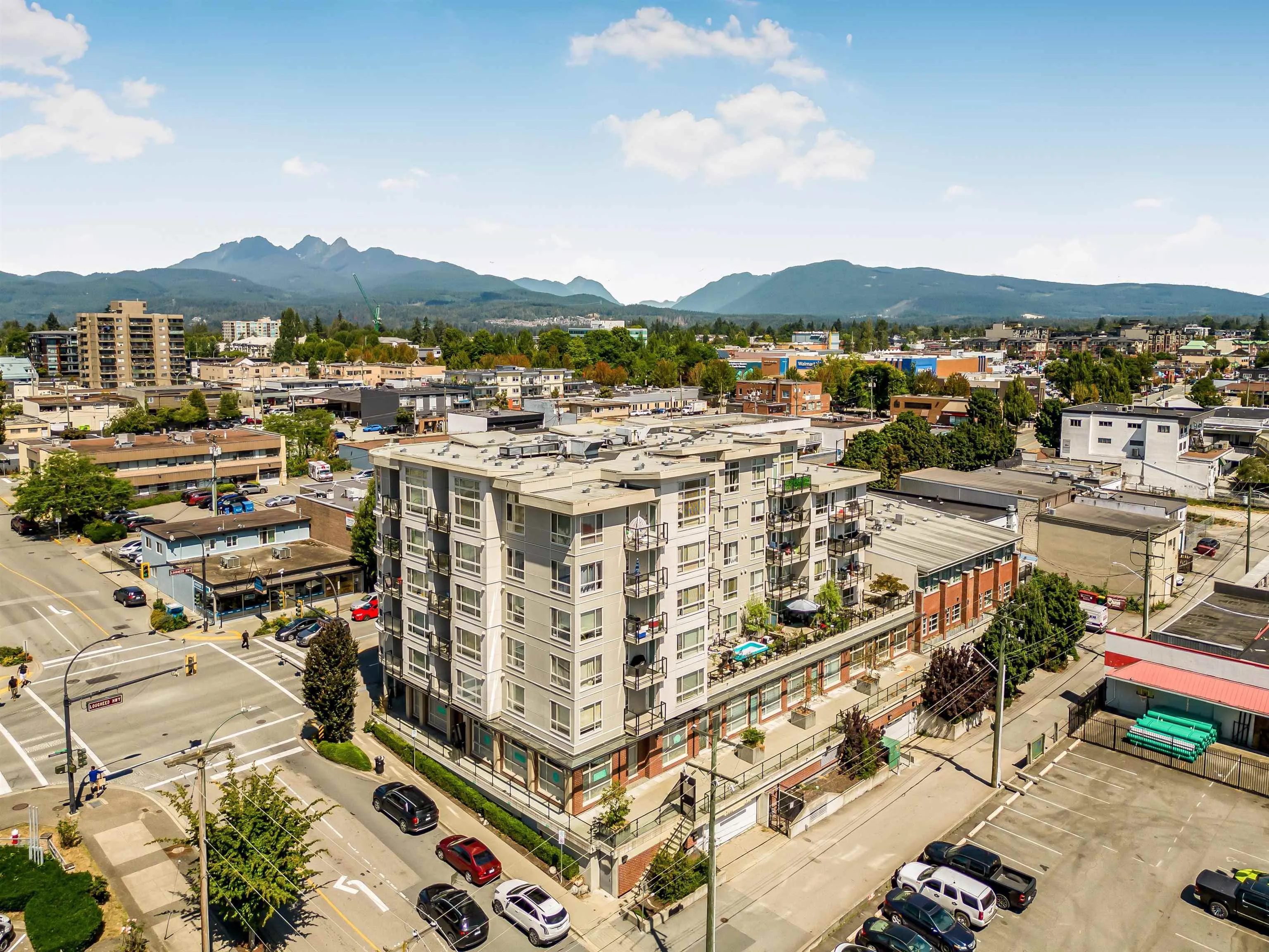 604 22318 Lougheed Highway