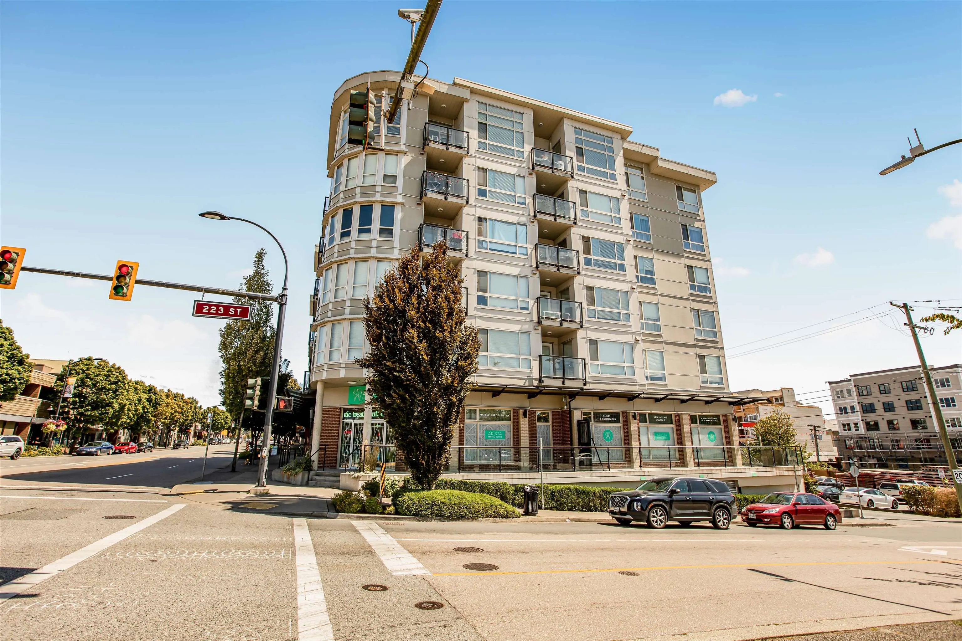 604 22318 Lougheed Highway