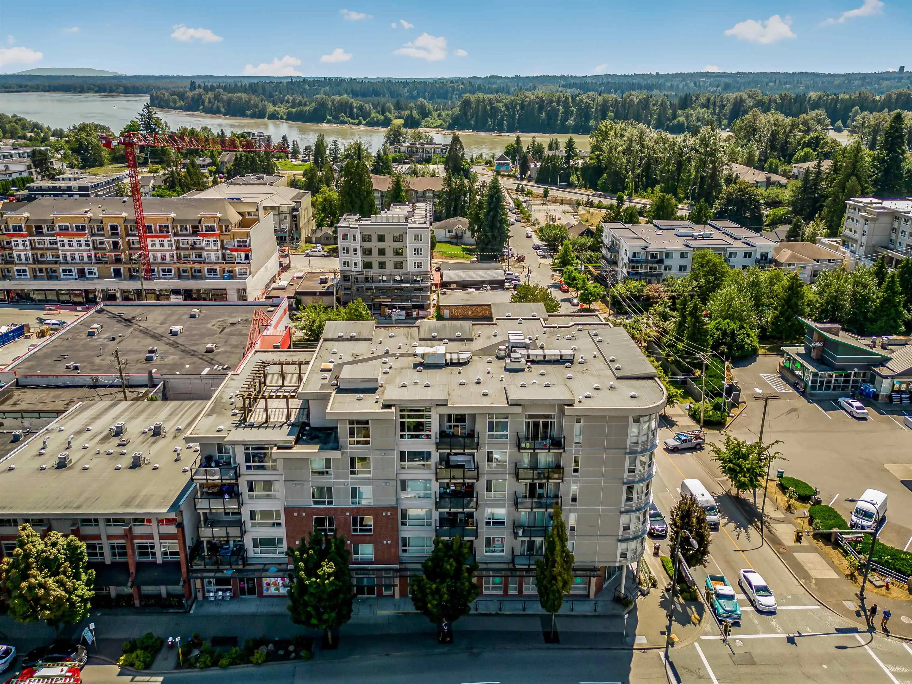 604 22318 Lougheed Highway