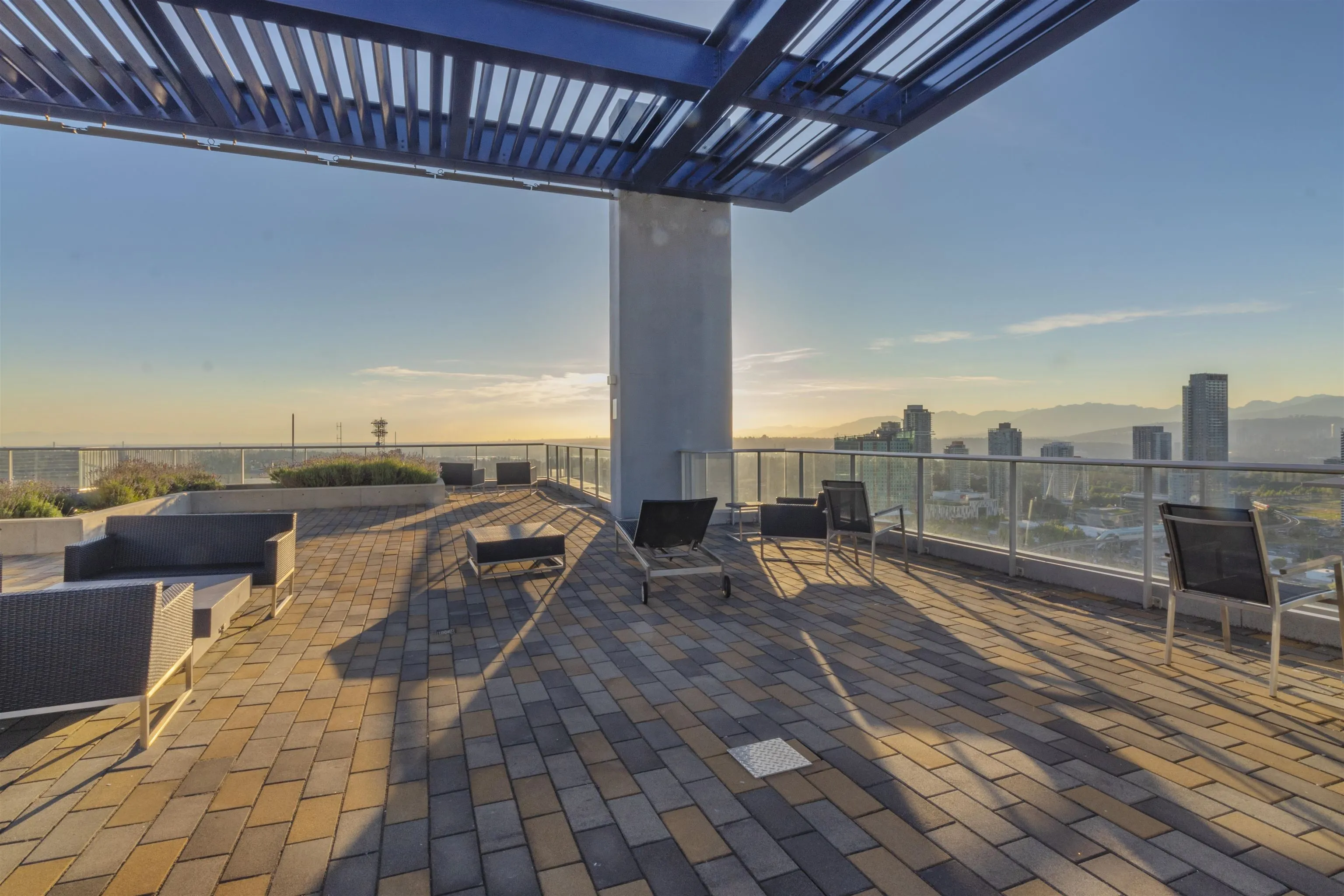 3607 13696 100 Avenue